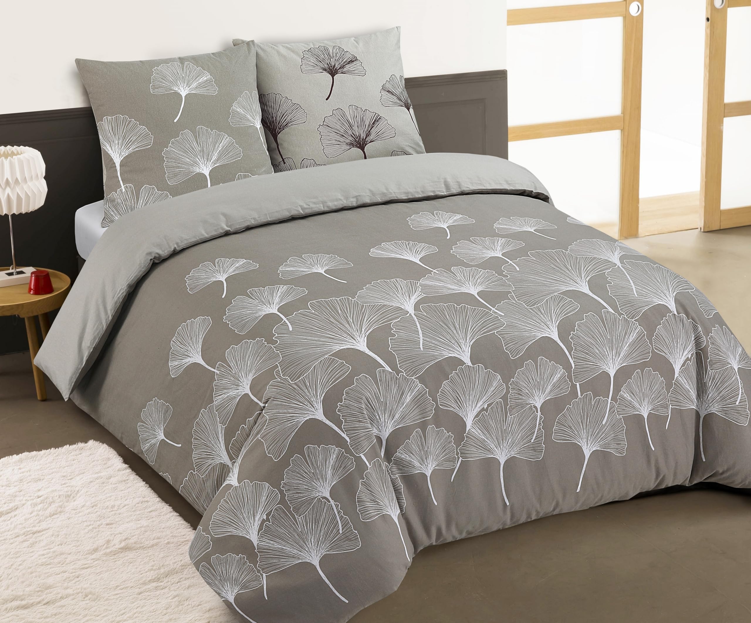 Vision - Parure de lit Flanelle Réversible - Ginko Beige - Housse de Couette 260 x 240cm avec 2 taies Assorties 65x65cm pour lit 2 Personnes Kingsize - Flanelle: Doux et Chaude - Oekotex