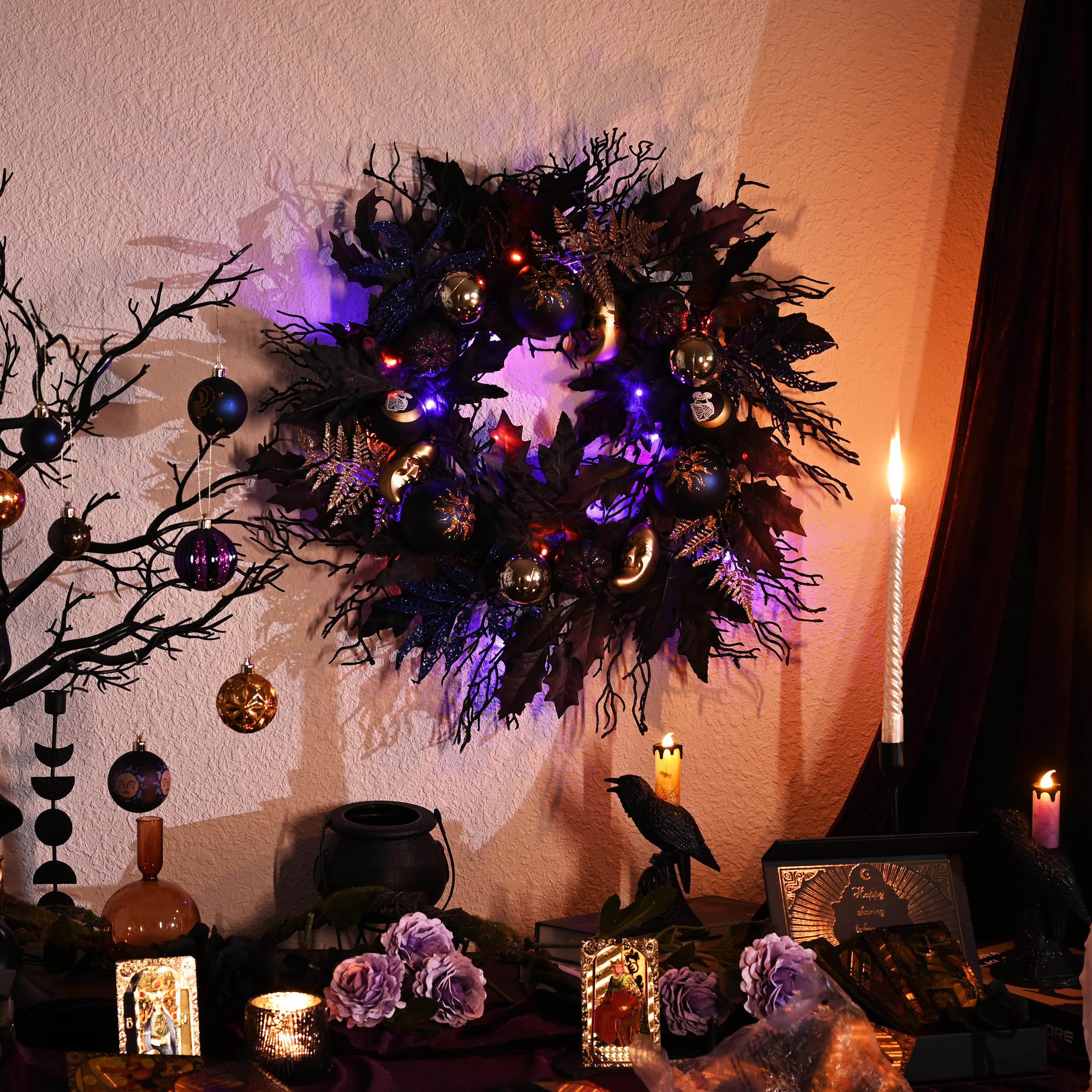 Decorbyhannah - Corona de Navidad plegable, coronas de Navidad para puerta delantera con luces, arrecife artificial para interiores y exteriores, adornos de piña para ventana de mesa (negro y blanco)