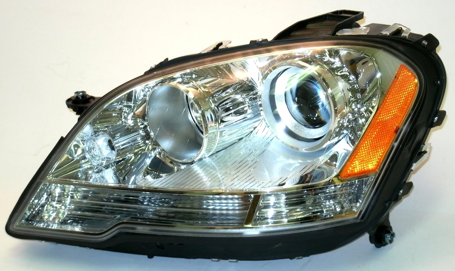 OEM Mercedes Benz HALOGEN HEADLAMP (LEFT) ML320 ML350 ML550 (08-11) HELLA 1648202359