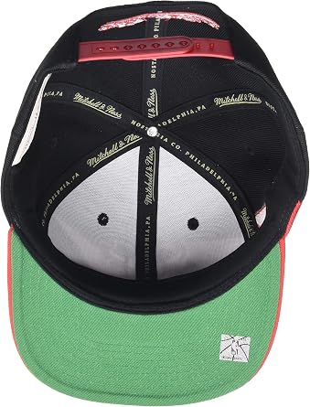 Mitchell & Ness Men's Sharktooth Snapback Cap