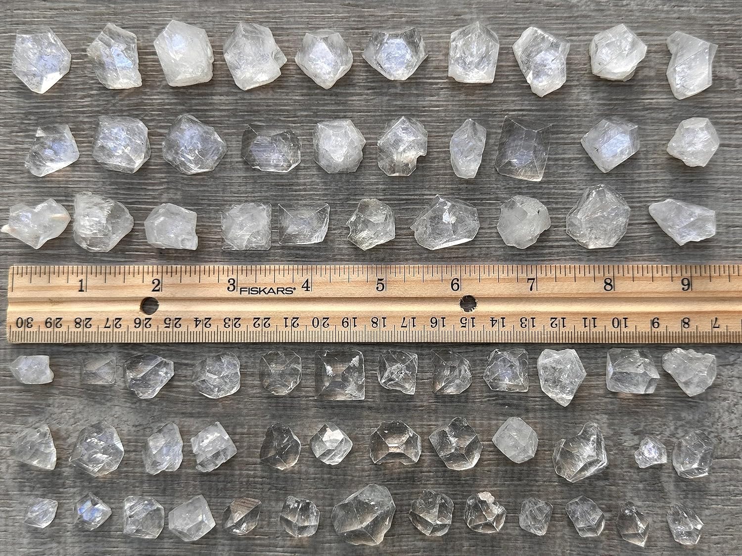 GAF TREASURES Apophyllite Tips, Apophyllite Point, Apophyllite Pyramid, Some with Rainbow Inclusions, Raw Crystals and Stones (4 oz)