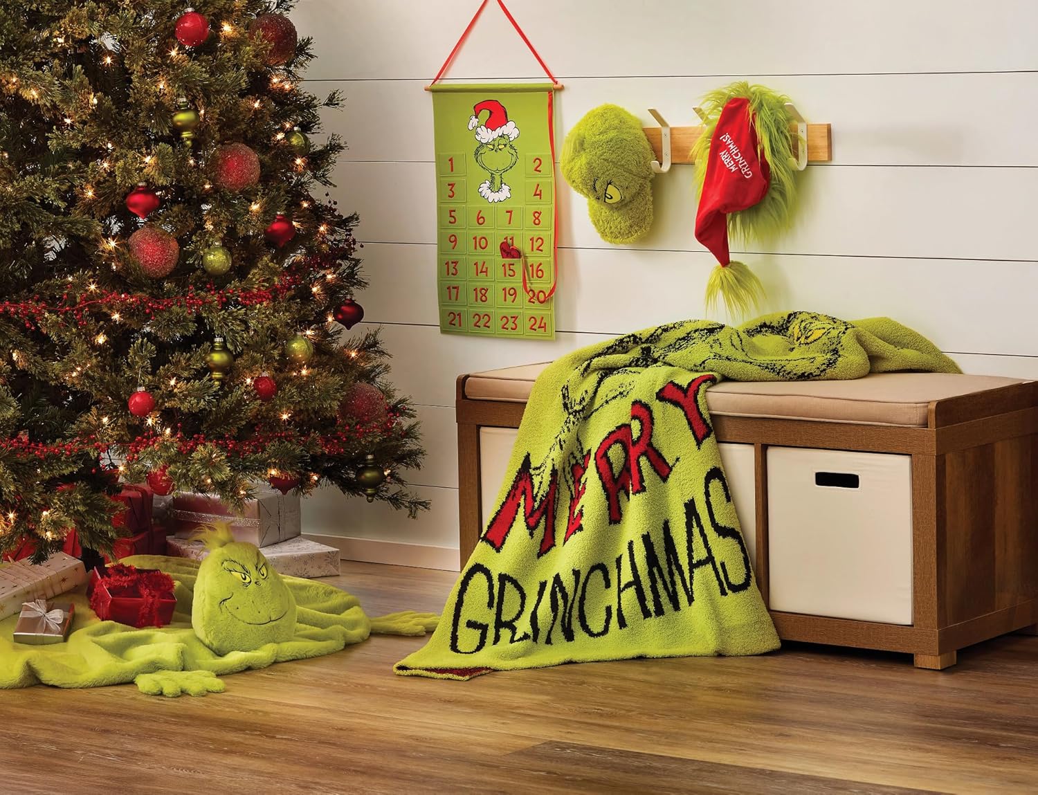 Department 56 Snowpinions Dr. Seuss Merry Grinchmas Throw Blanket, 50 by 60 Inch, Green - Image 2