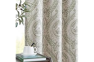 Green and White Curtains for an Sophisticated Touch
