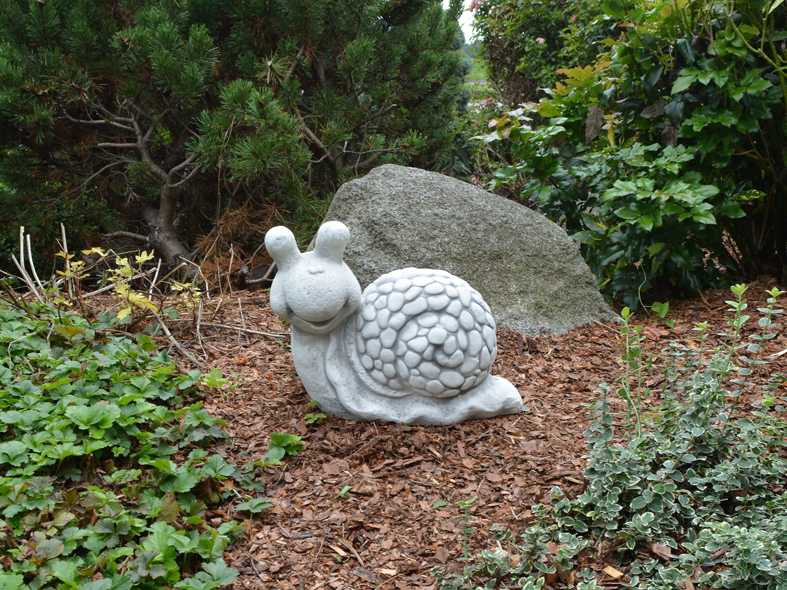 gartendekoparadies.de Lustige Schnecke Steinfigur aus Steinguss, Grau, Frostsicher für Außenbereich, H. 32 cm, 22 kg