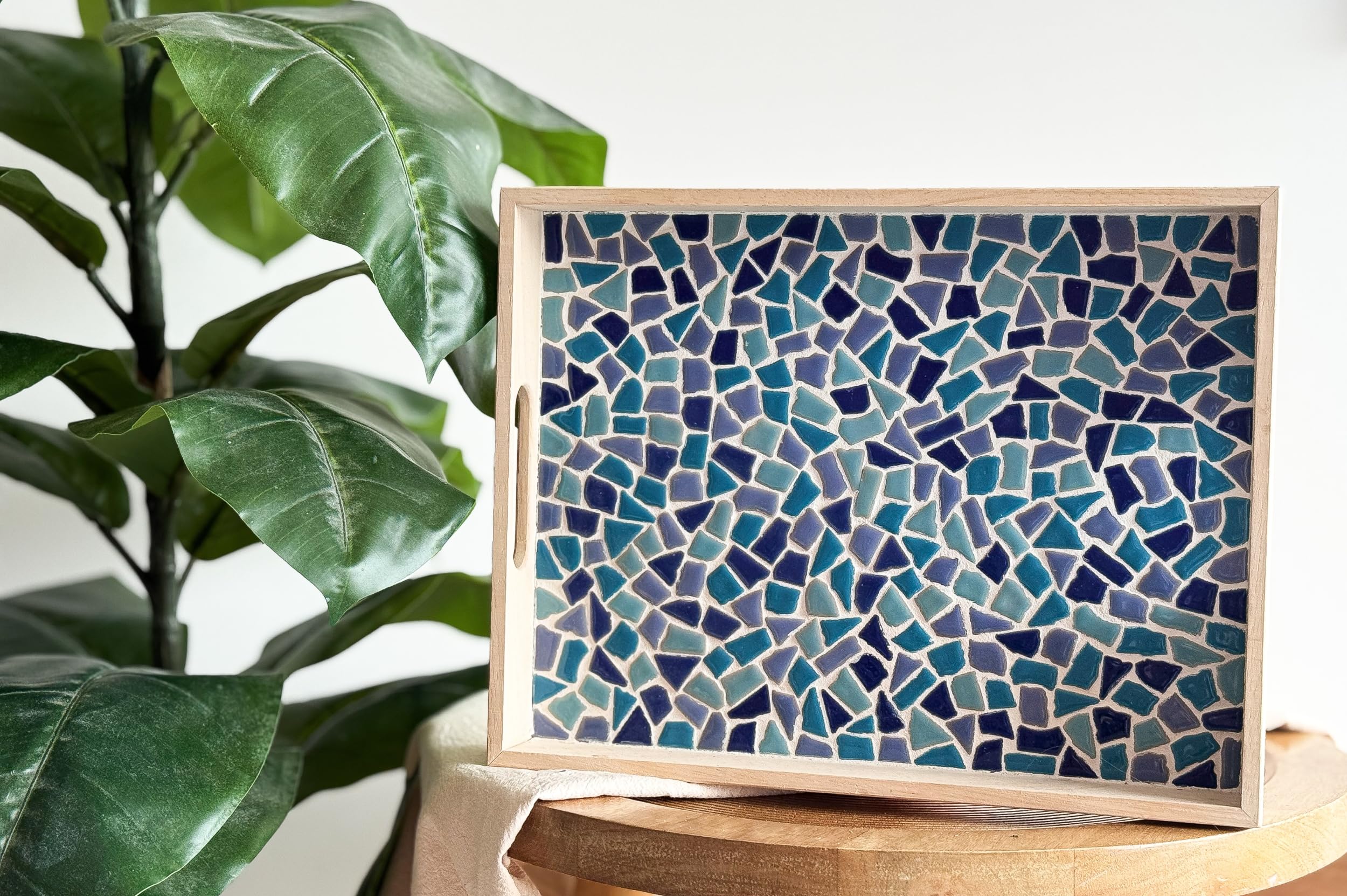 Little Creations Bandeja de mosaico azul, kit de manualidades para adultos, diseño de tu propia bandeja, 33 x 25 x 5 cm, diseño sostenible, posibilidades de uso versátiles