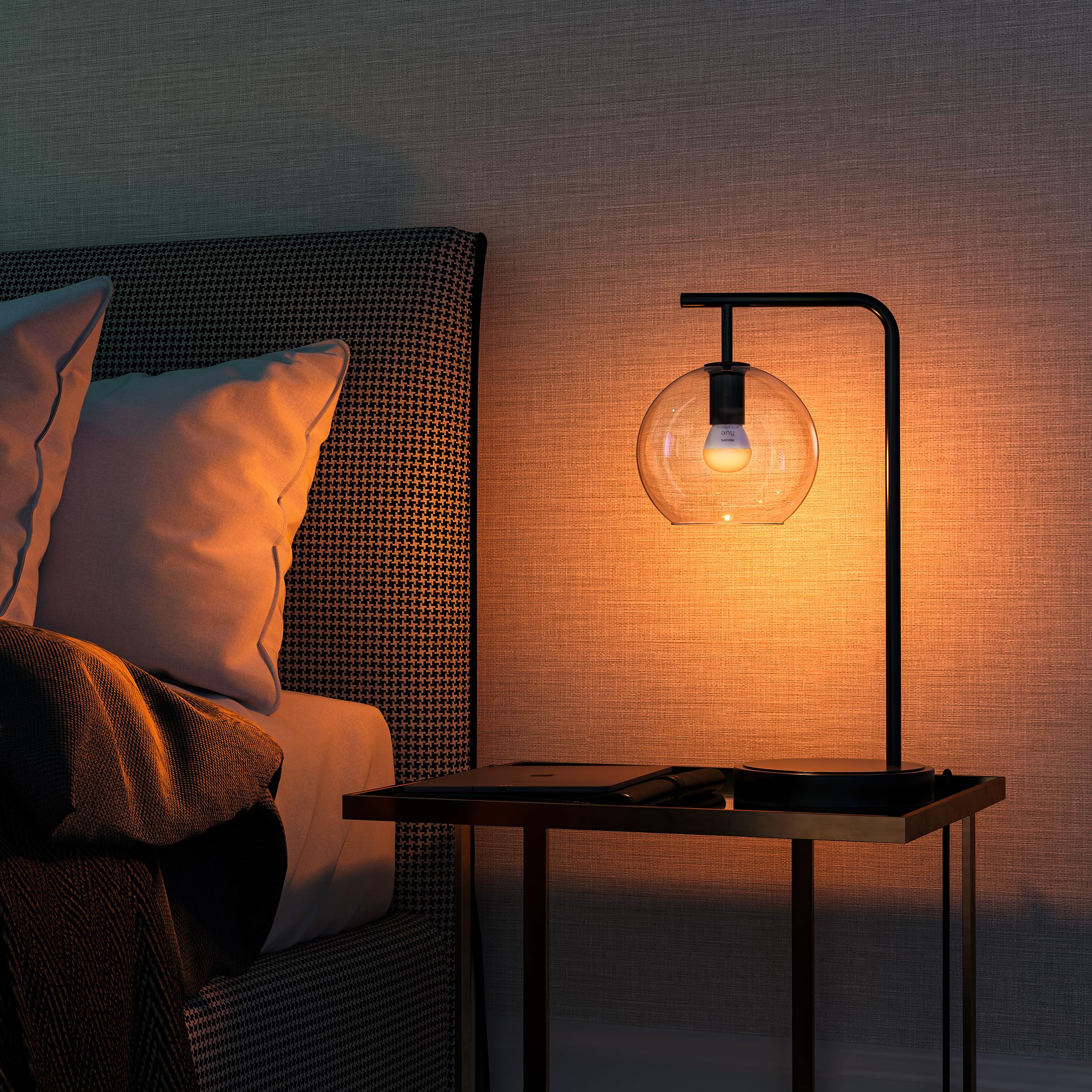 Philips Hue Starterpaket - E14 - mit 2 Kugel LED Lampen - Warm bis Kaltweißes Licht - inkl. 1 Hue Bridge - Hue White Ambiance