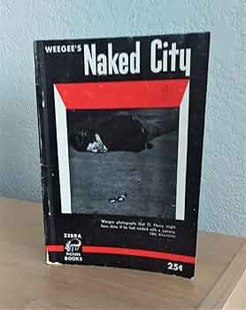 WEEGEE'S PEOPLE 写真集 (洋書) Weegee: Naked city, Essential Books, 1945 | Bookshop Le Plac
