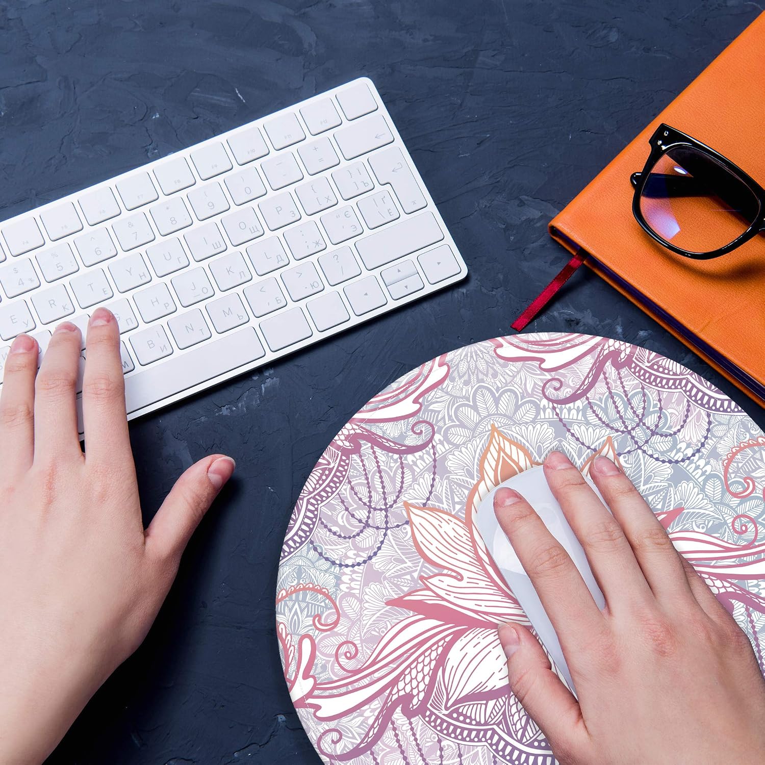 Cute Mouse Pad for Laptop & Computer - Non-Slip Small Home & Travel Mouse Pad for Women & Kids Mousepad - Vintage Mini Colorful Boho Flowers Mouse Mat - Flat & Round