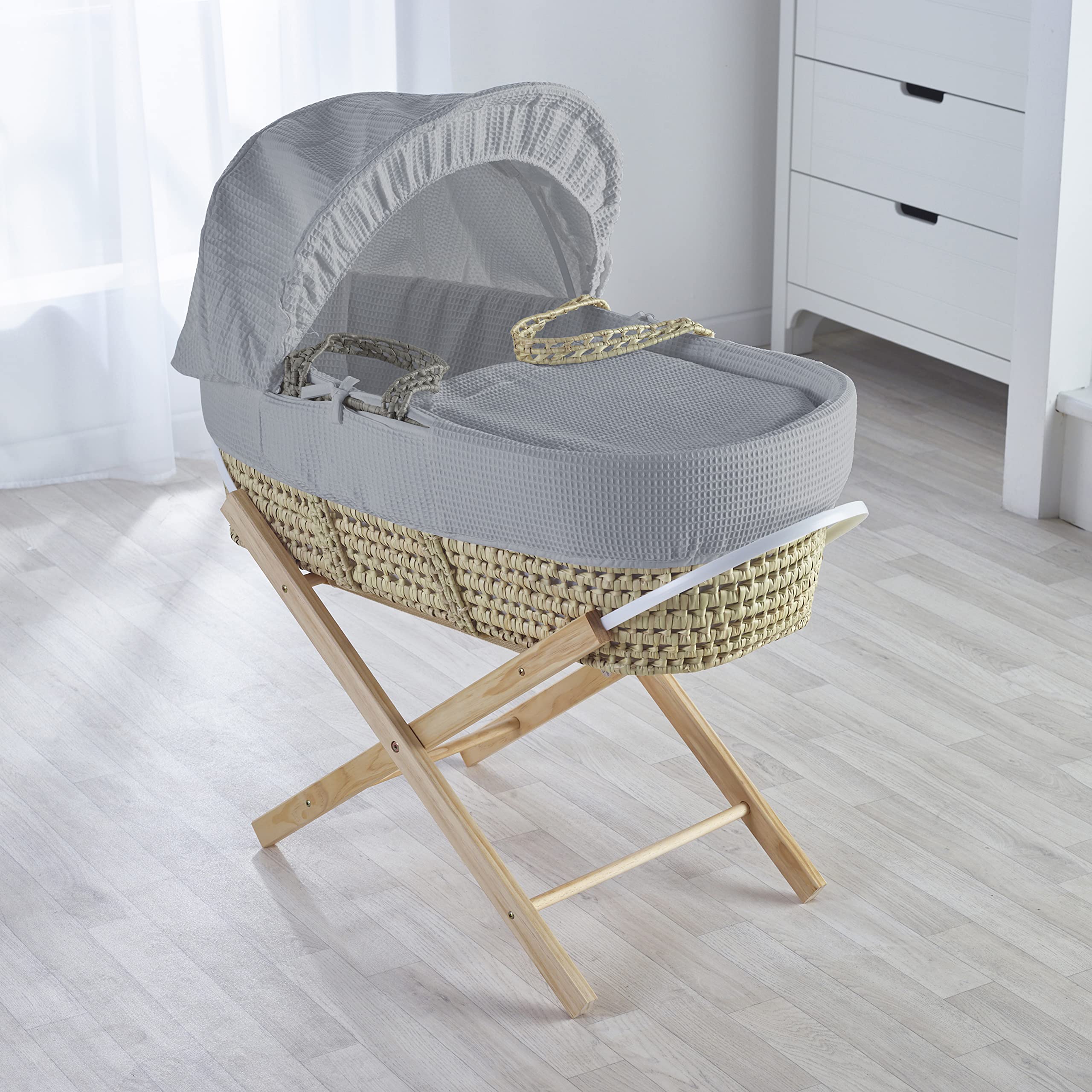Kinder Valley Grey Waffle Palm Moses Basket with Folding Stand Natural, Adjustable Hood, Fibre Mattress & Padded Liner