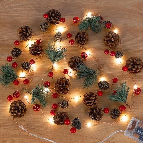 Miniatura 10 de Guirnalda de Navidad con luces, 6.7 pies, 20 luces LED de piña, funciona con pilas, guirnalda de Navidad con bayas rojas, guirnalda de luces de