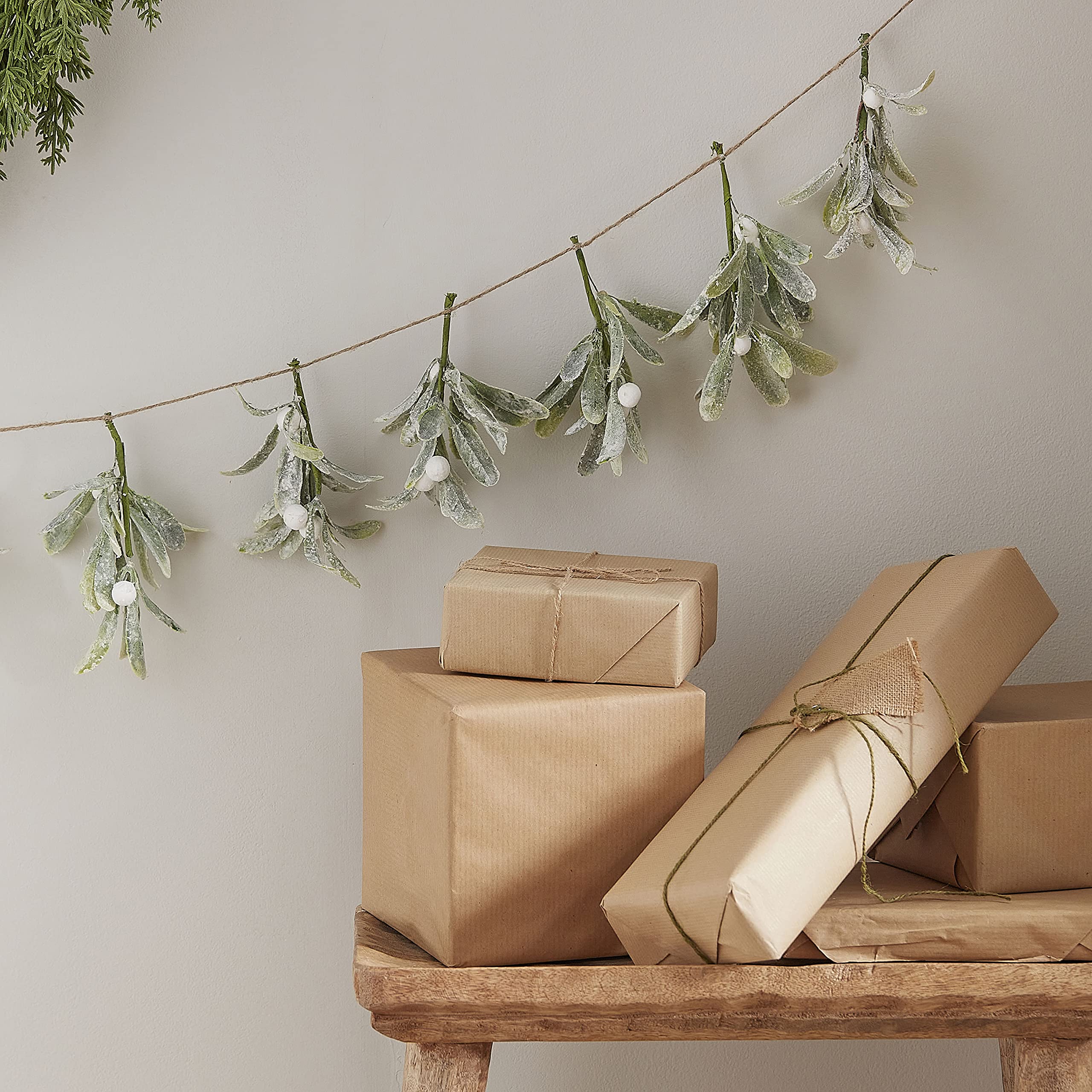 Ginger Ray Mistletoe Sprigs Garland