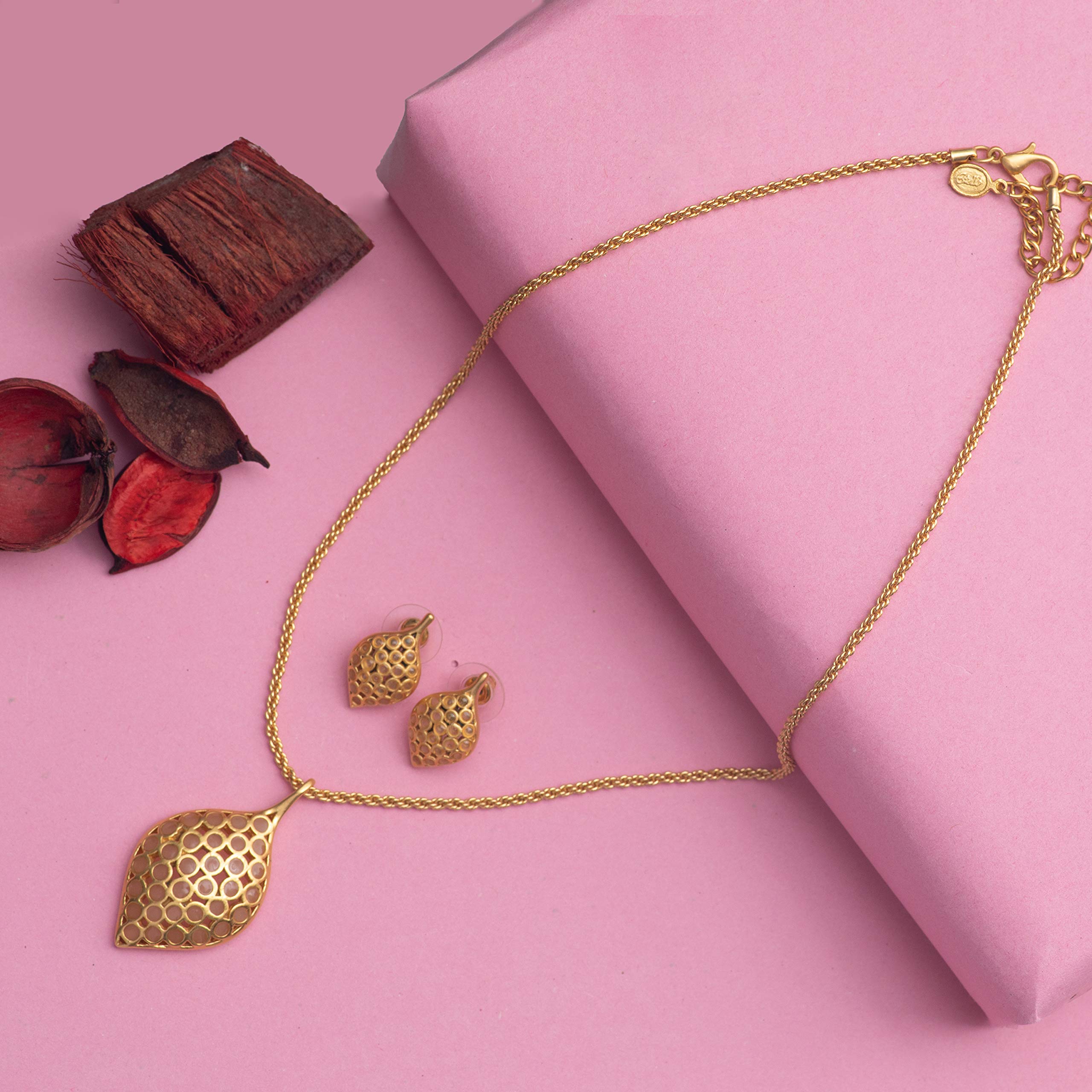 24Kt Plated Shell Chain Necklace Set