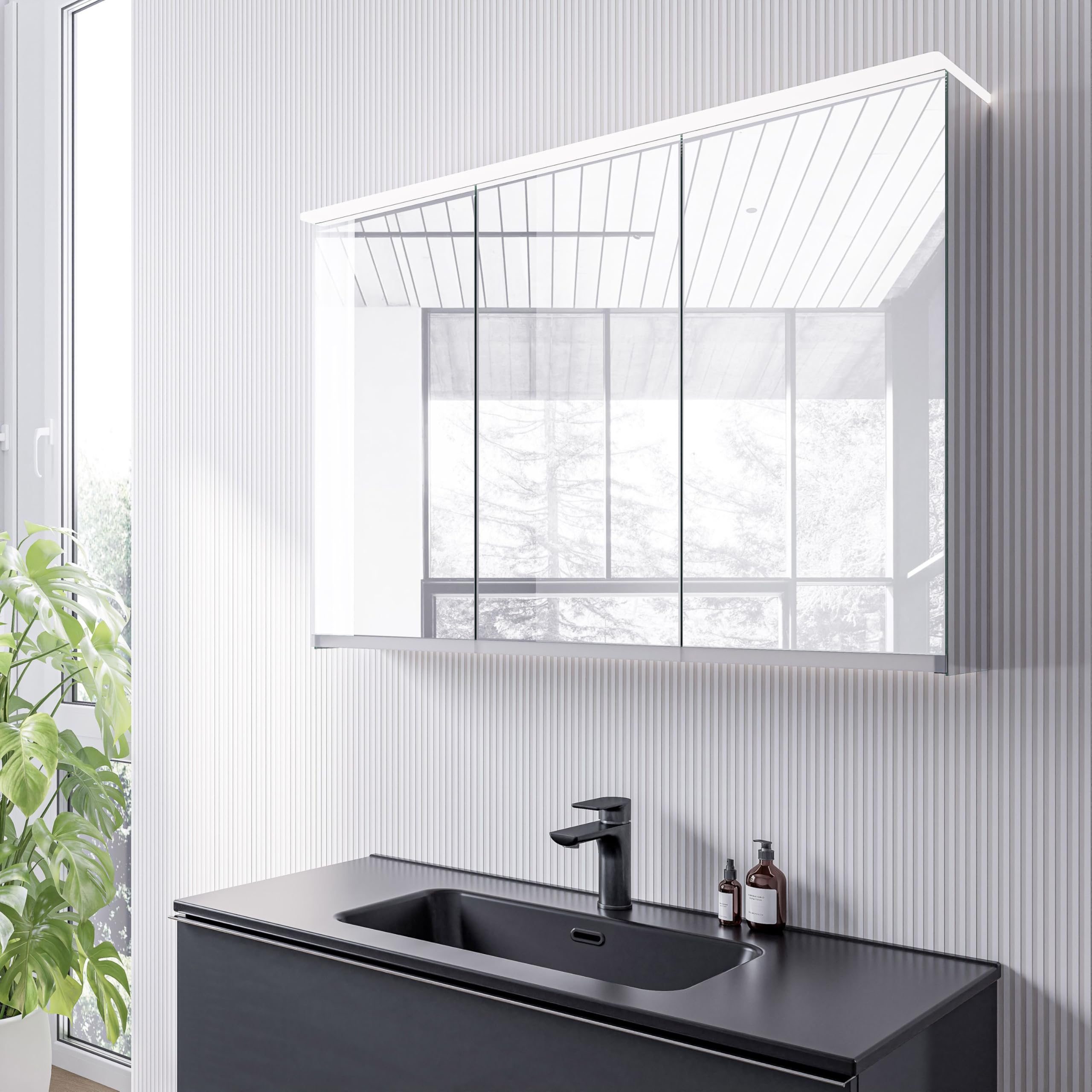 Bernstein LED-Spiegelschrank VARO 3-Türig 100cm – Badezimmerspiegel mit Waschtischbeleuchtung, Innenverspiegelung, Steckdose, Soft-Close-Türen, Wandmontage – Badezimmerbeleuchtung & Badspiegel
