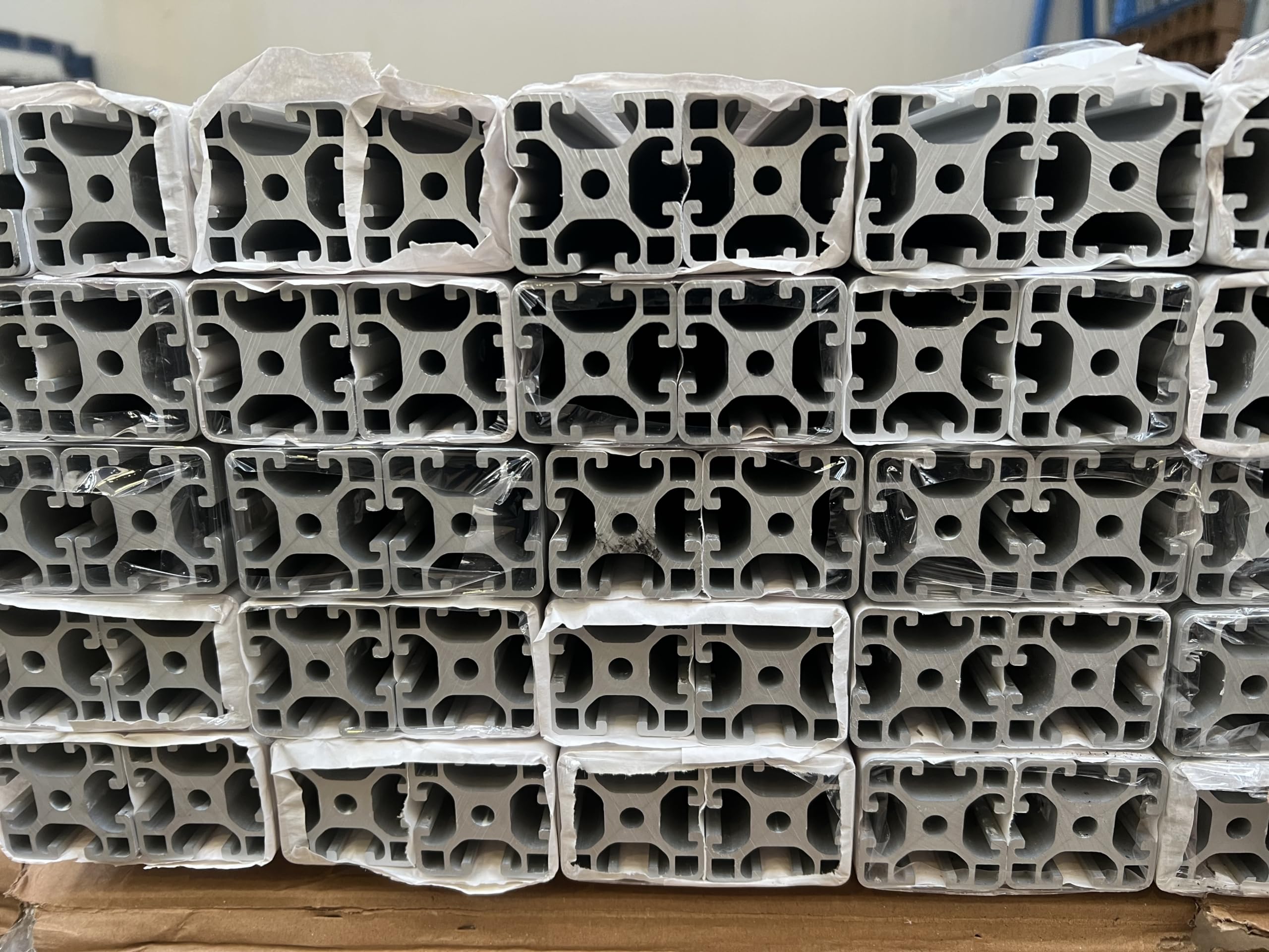 Aluprofil 40x40 mm | Nut 8 | 6 Stück mit 2 Meter = 12 Meter | eloxiert | Aluminium Profil | Nutenprofil | Aluprofil | Alu Profil | Leicht | Montagesystem |