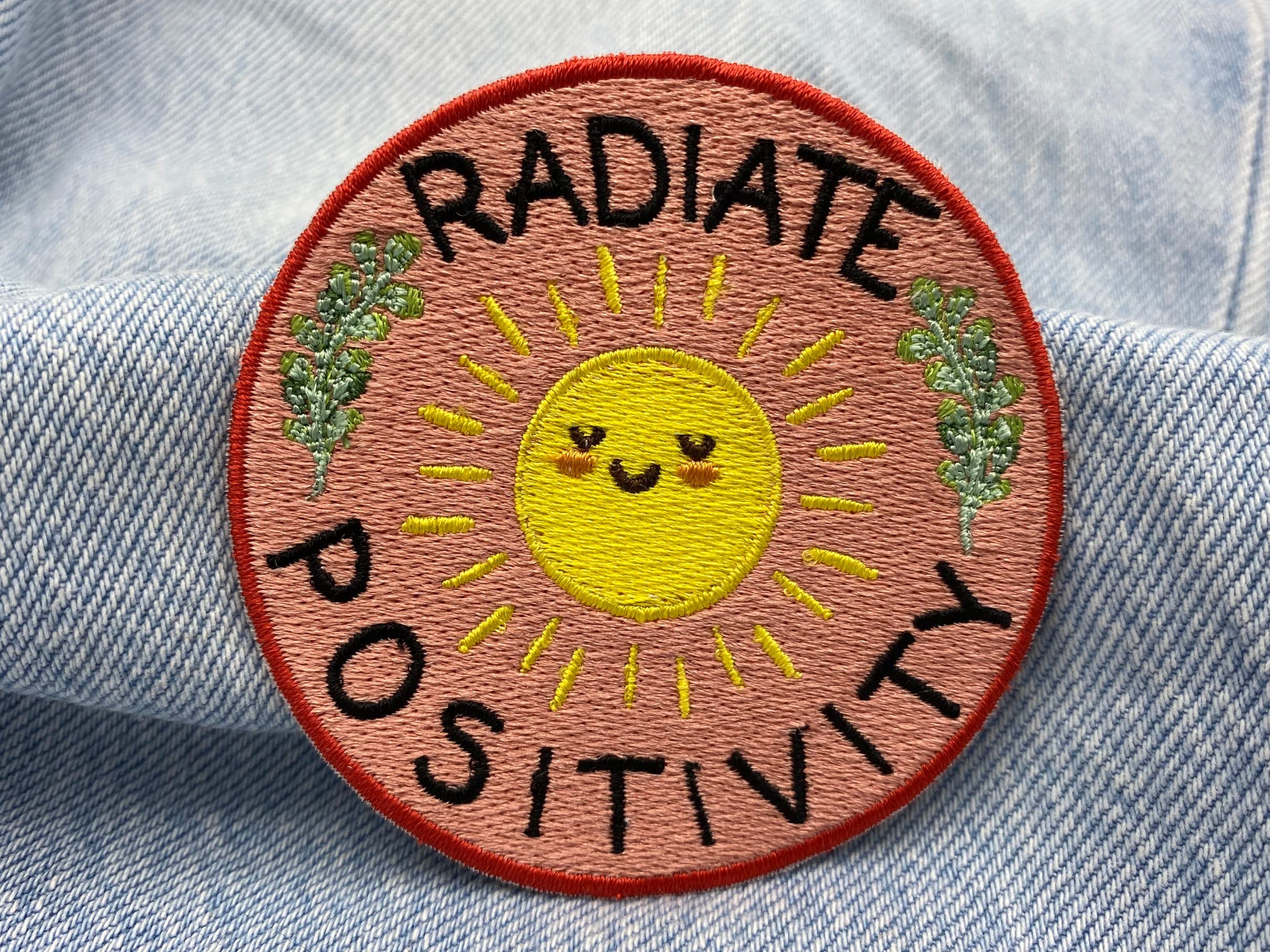 Ontdek de unieke strijk patches van ! – Getagged met Zon