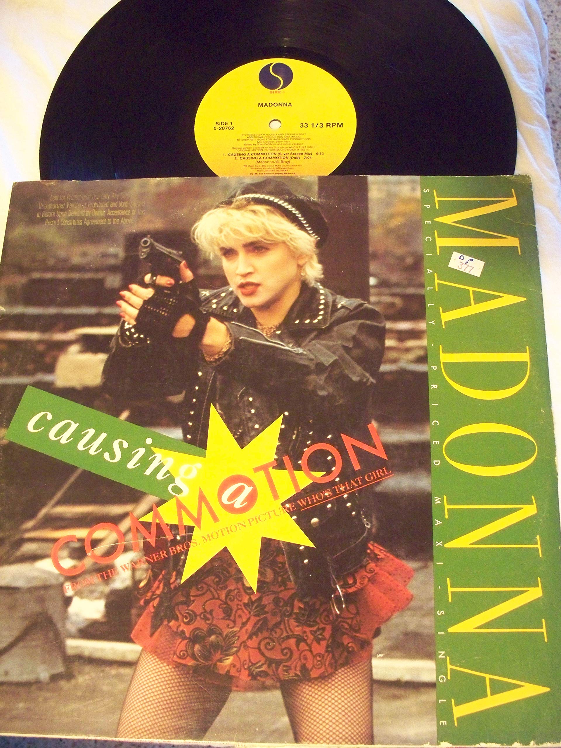 Madonna - Causing A Commotion - Sire - 920 762-0: Madonna: Amazon