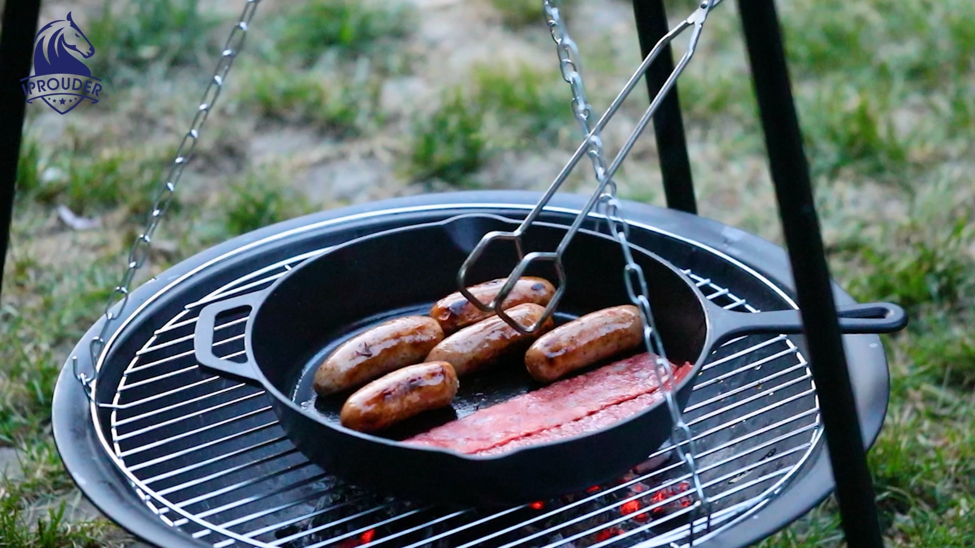 CAMPWARE/キャンプウエア　アルミ食器　DECEMBERオリジナル Amazon.com: IPROUDER 5-in-1 Dutch Oven Camping Accessories Kit