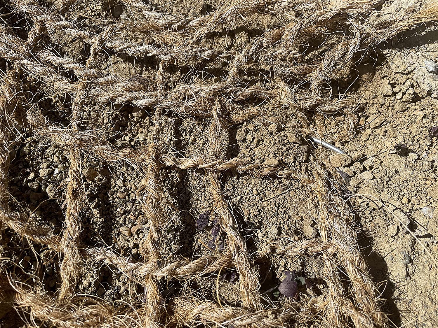 Sandbaggy 4 Inch Landscape Sod Staples | Great for Hard & Rocky Soil | Sharp Like a Knife | Tough 11 Gauge Rust-Resistant | Trusted by Farmers & Contractors Across USA (300 Staples)