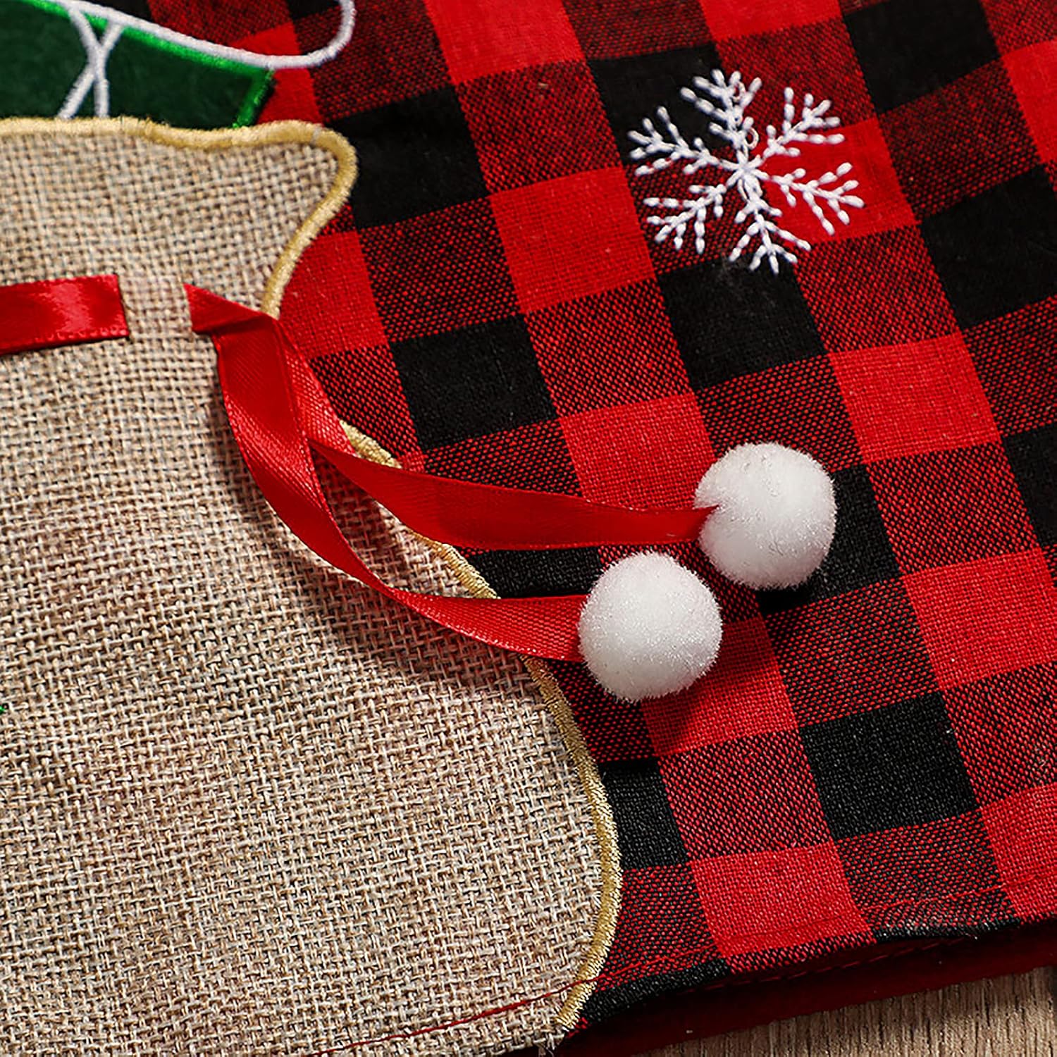 Chair Covers, 4 Pcs 19.7x18.1inch Christmas Chair Covers Xmas Chair Black and Red Plaid Back Cover with Gift Bag Dining Room Chair Covers for Hotel Wedding Party Christmas Decor, Black Red