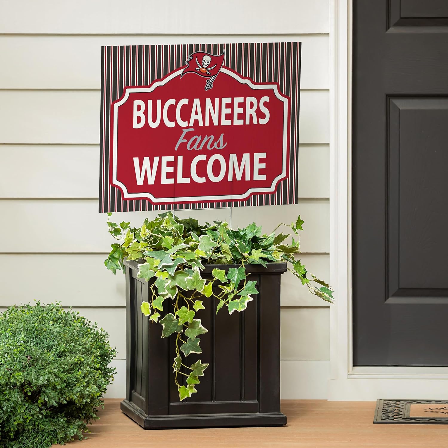 NFL Tampa BuccaneersBay Yard Sign, Outdoor Coroplast Yard Signs with Stakes 18x24, Officially Licensed Team Logo, Football Fan Home Decoration for Lawn, Garden, Party -"Fans Welcome"
