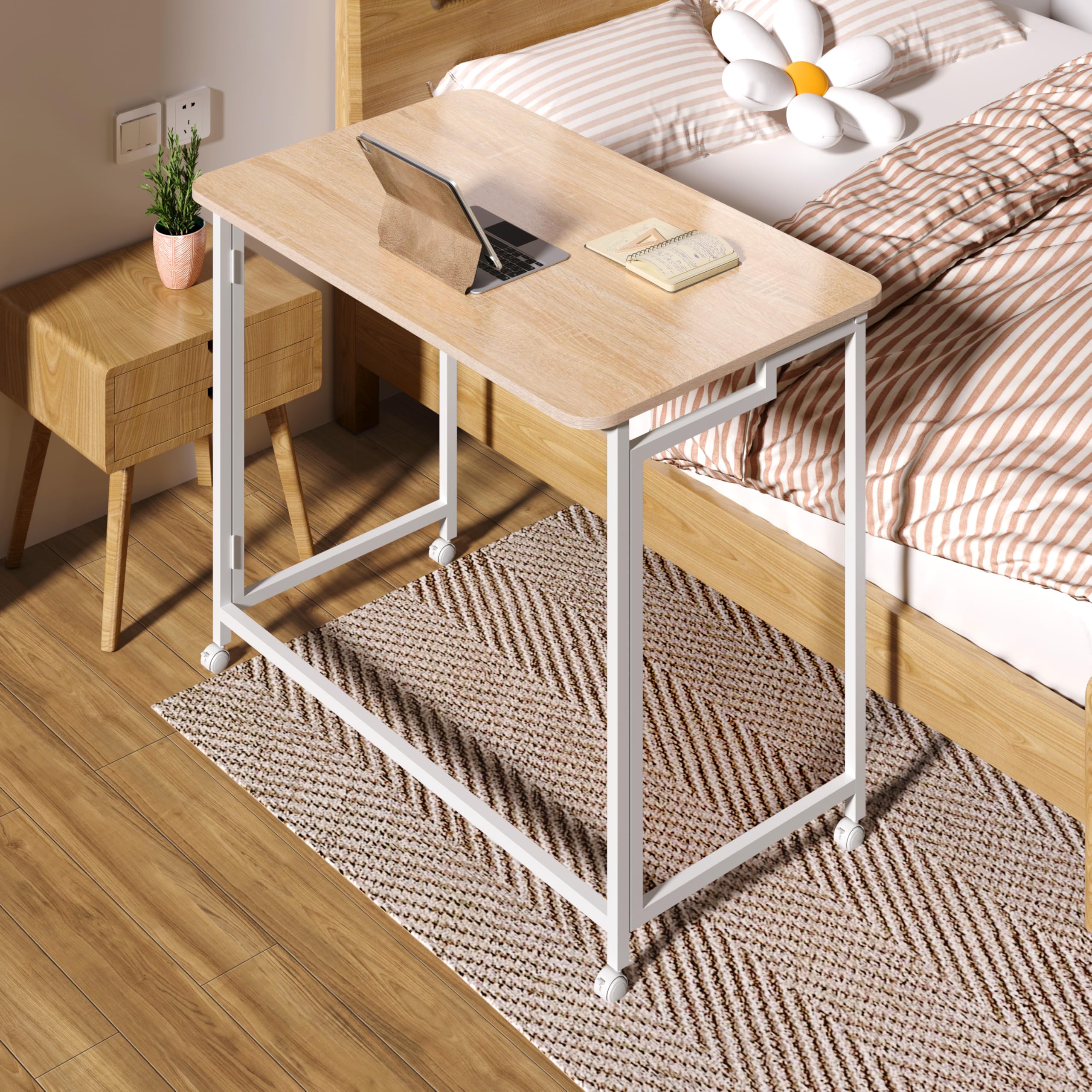 Escritorio móvil pequeño para computadora de 27.5 pulgadas, mesa plegable para computadora portátil con ruedas, escritorio de oficina portátil para sofá cama de espacio pequeño, color natural y 2