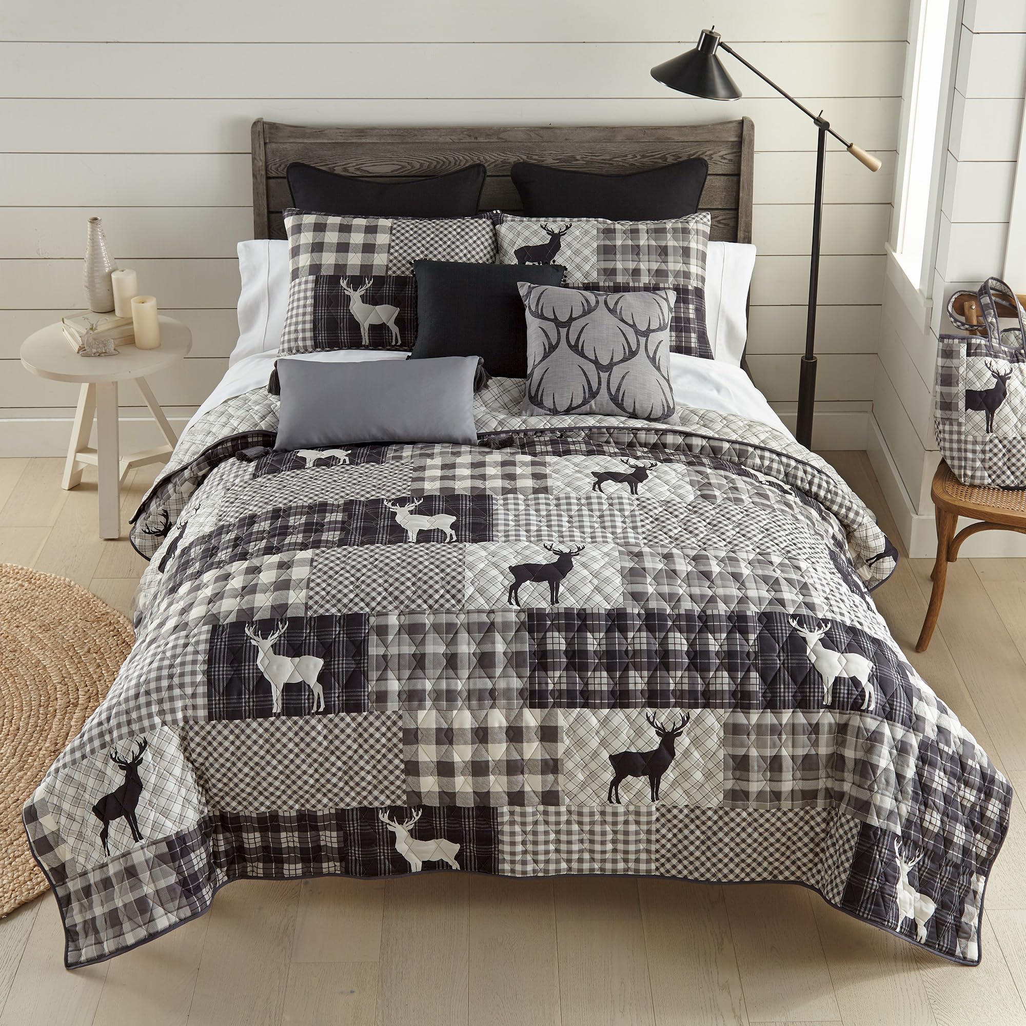 Donna Sharp King Bedding Set - 3 Piece - Ridge Point Lodge Quilt Set with King Quilt and Two King Pillow Shams - Machine Washable