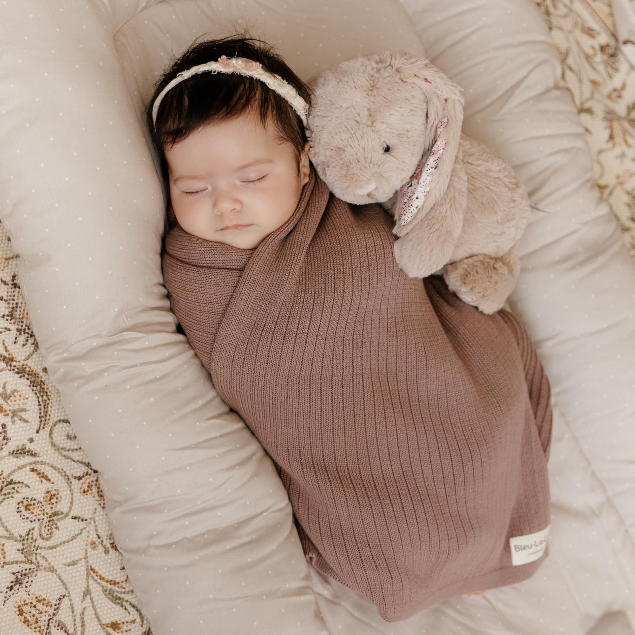 Manta orgánica acanalada para niños y niñas, 100 % algodón orgánico de lujo, suave, cálida, acogedora, para recién nacidos, bebés y niños pequeños (chocolate con leche)
