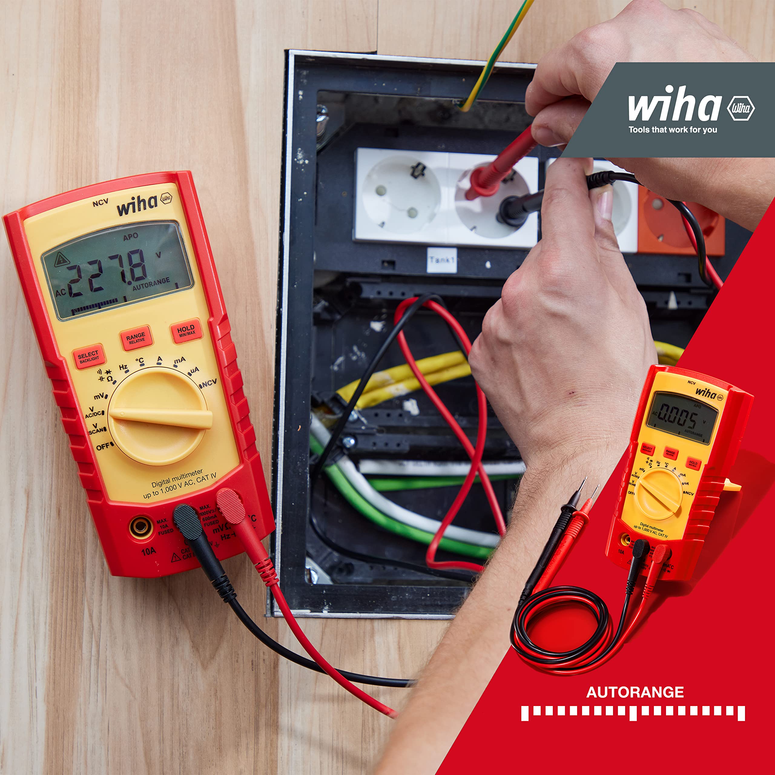 Wiha Digitales Multimeter bis 1.000 V AC, CAT IV inkl. 2x AAA-Batterien I mit True-RMS Funktion I LCD-Anzeige (45215)