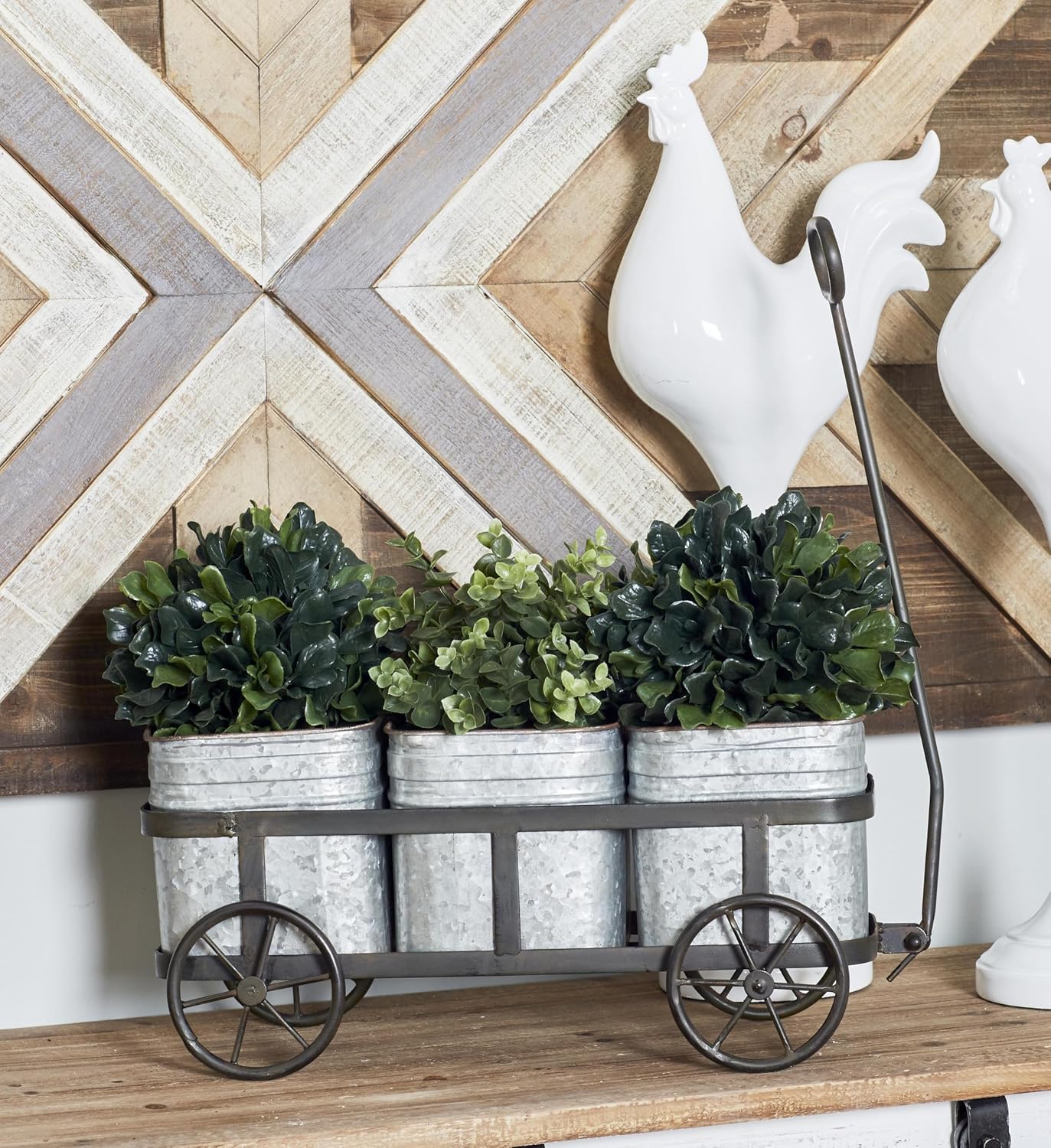 Deco 79 94680 Planter, Gray/Silver