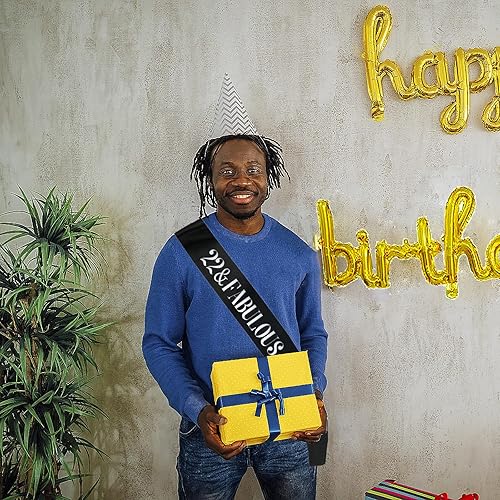 Miniatura 5 de Banda de cumpleaños de 22 y fabulosa, papel de aluminio plateado de satén negro del '22 y fabuloso, banda de cumpleaños para niño o niña,