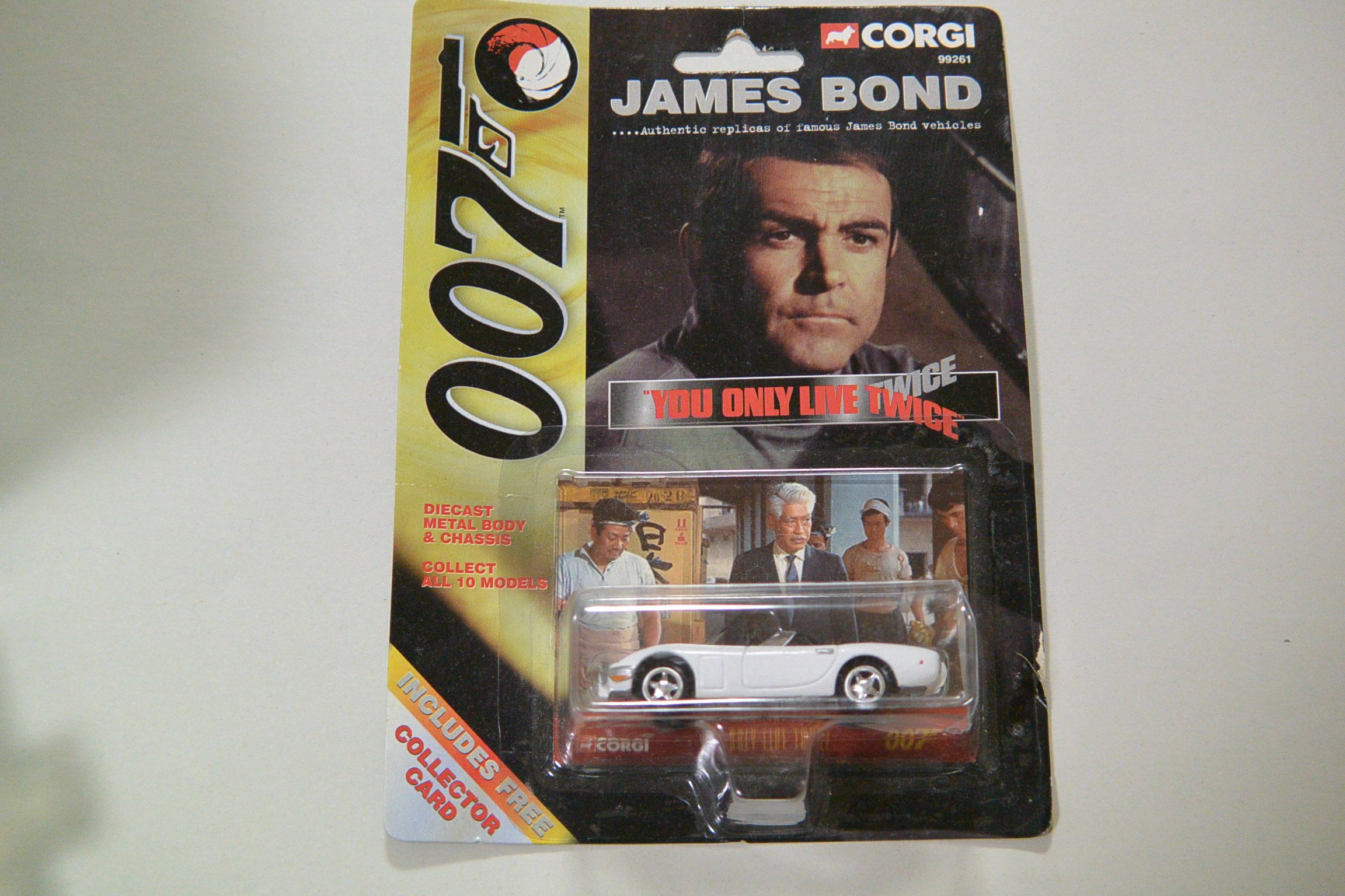 Amazon | CORGI 007 トヨタ 2000GT オープン ボンドカー
