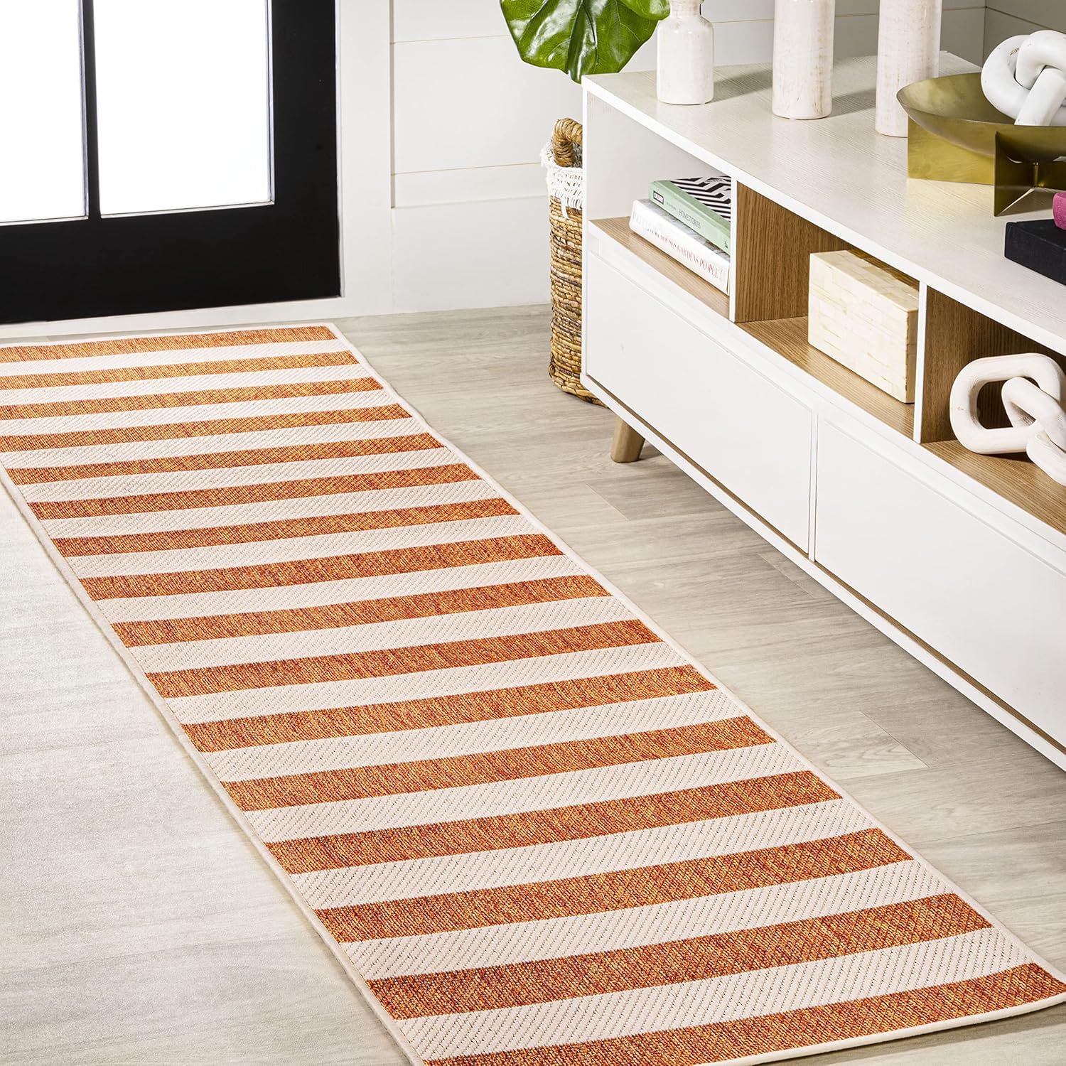 JONATHAN Y Two-Tone Wide Stripe Indoor Outdoor Runner Rug 2X8 Orange/Beige, Negril for Backyard, Patio, Porch, Easy-Cleaning, High Traffic, Pet-Friendly, Non-Shedding (SMB203A-28)