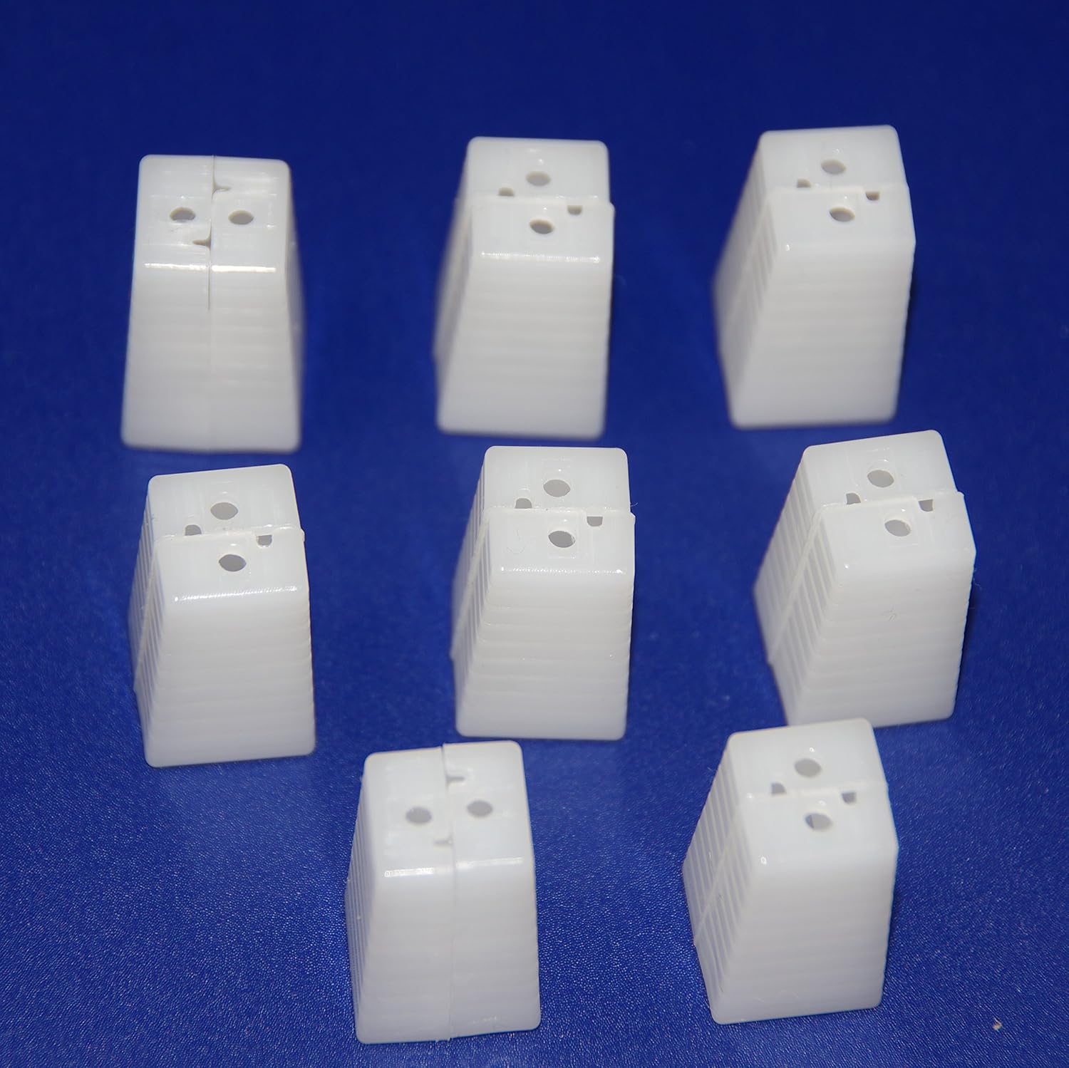 8 pac Blind Tassels, Ivory, Trapezoid Design. This Safety Pull Cord Tassel Will Separate When Excess Pressure is Applied. Great for Homes, Boats and RVs. Designed to Protect Kids and Pets.