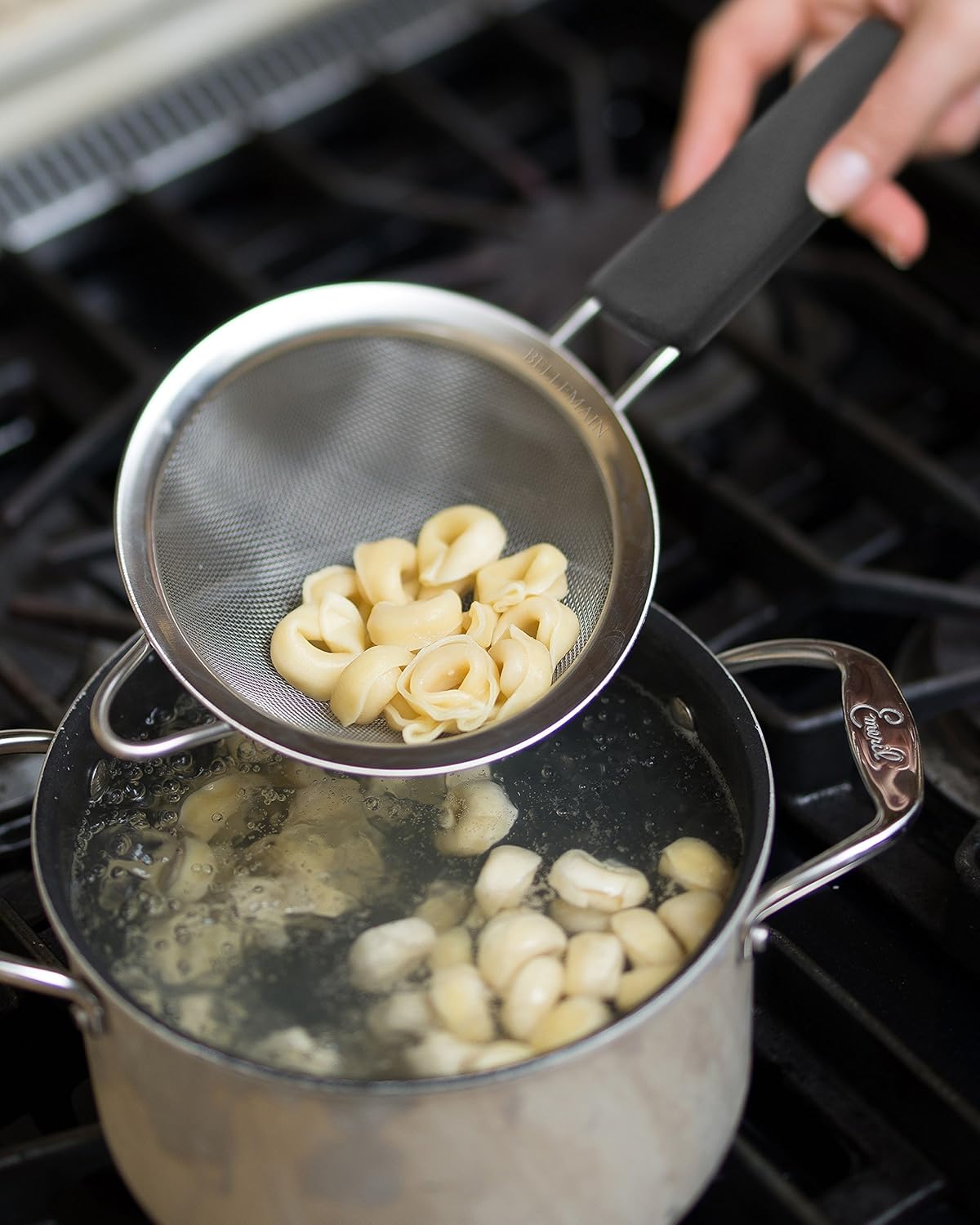 Bellemain Stainless Steel Fine Mesh Strainers, Set of 3 Graduated Sizes with Comfortable Non Slip Handles: Home & Kitchen