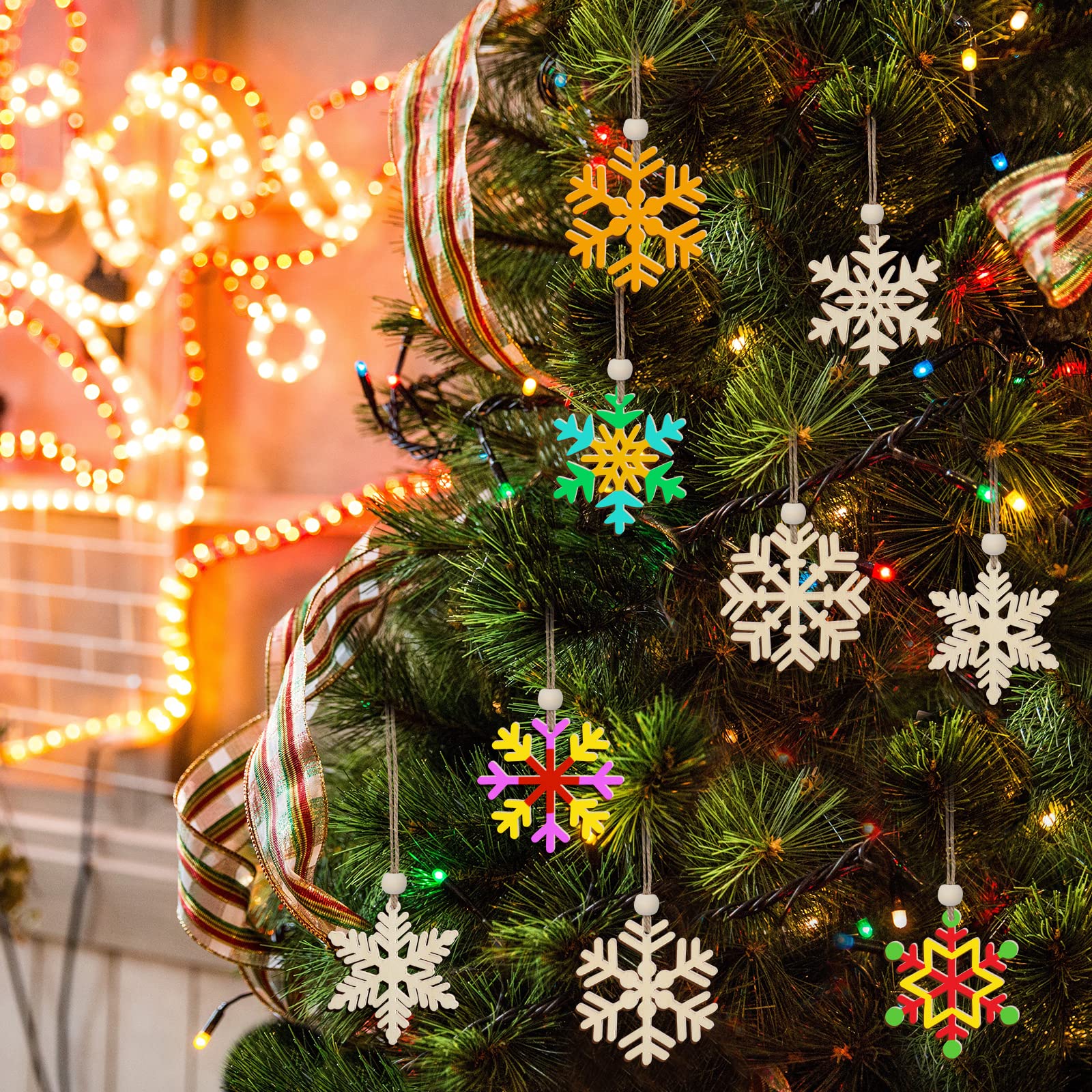 MELLIEX 24 Ornamenti Fiocchi Di Neve In Plastica Per Albero Di Natale - 3 Dimensioni Con Spago Argento