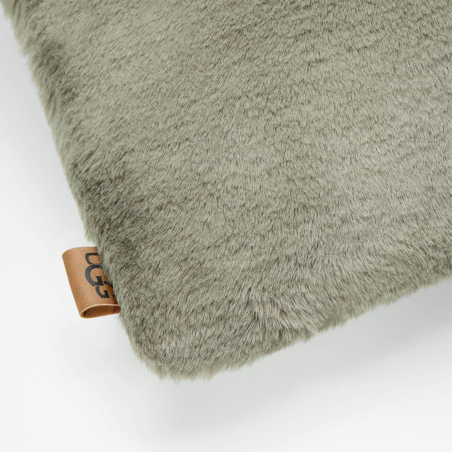 UGG Euphoria Plush Faux Fur – Reversible Throw Blanket - Indigo - 50" x 70" : Home & Kitchen