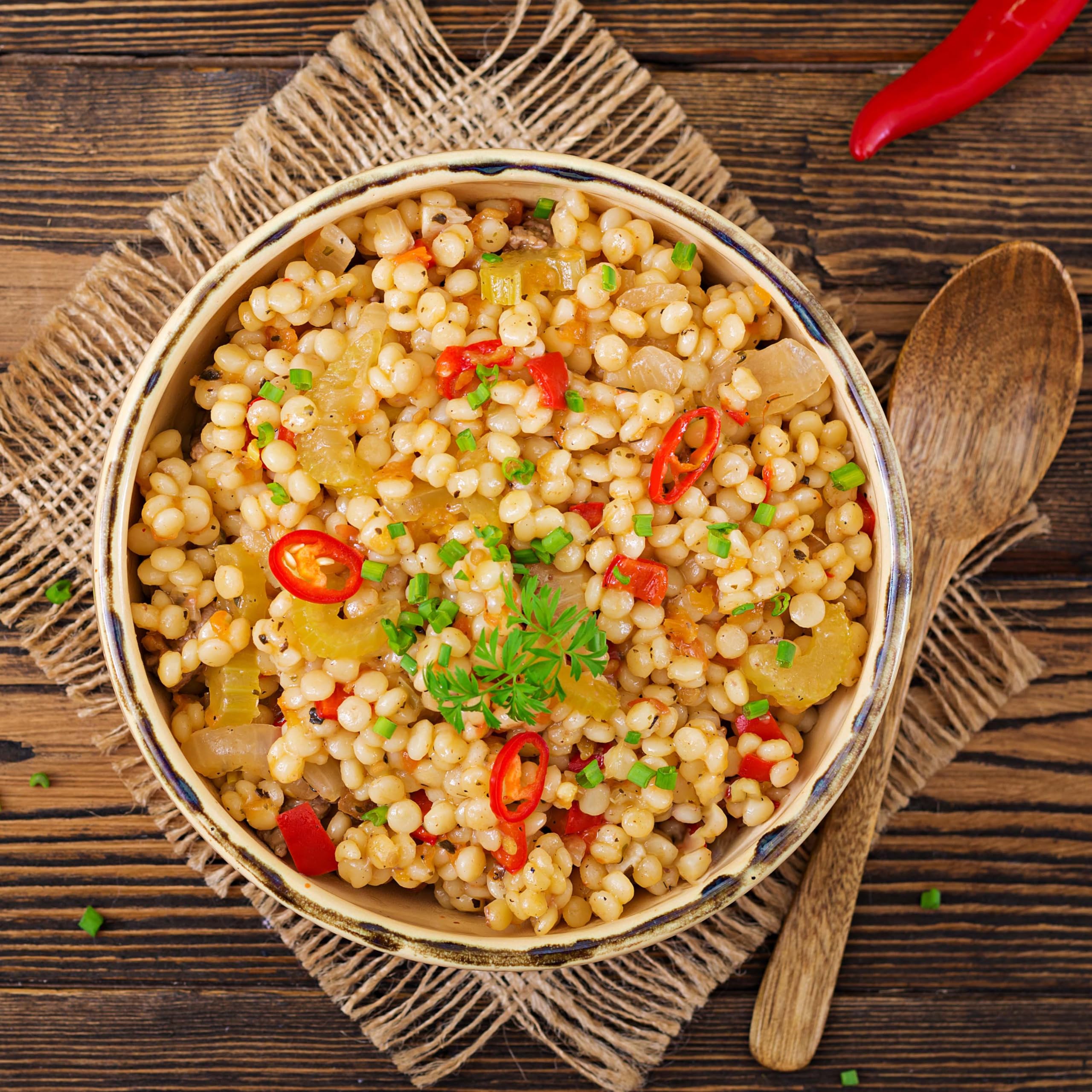 Yupik Cous cous perlato alla griglia, 1 kg, canadese, vegano, kosher, senza colesterolo, senza sodio, buona fonte di proteine e fibre, perfetto per zuppe, insalate e contorni