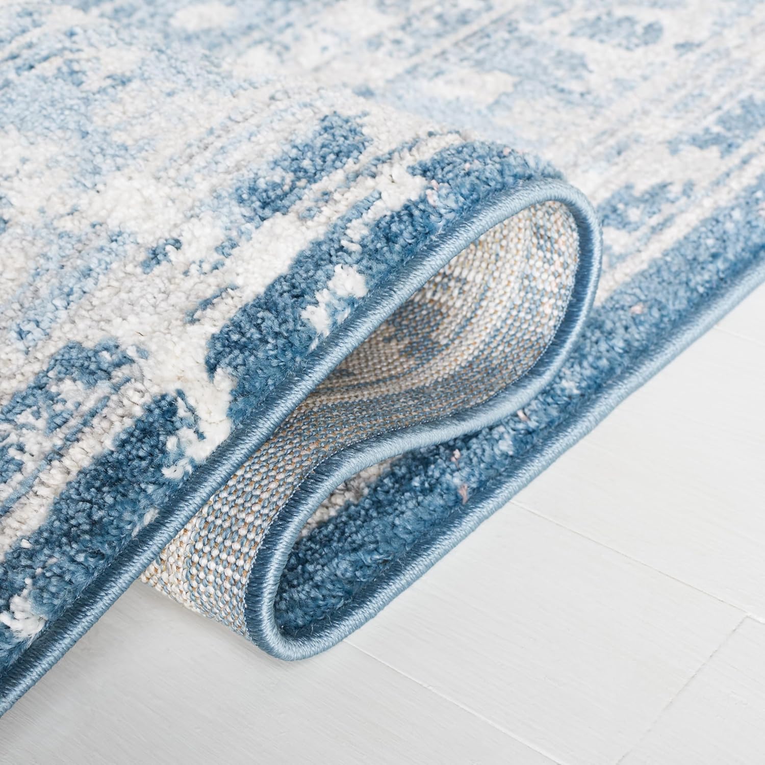 SAFAVIEH Layla Collection Runner Rug - 2'2" x 9', Ivory Grey & Blue, Shabby Chic Design, Non-Shedding & Easy Care, Ideal for High Traffic Areas in Living Room, Bedroom, Dining (LAY108M-29)