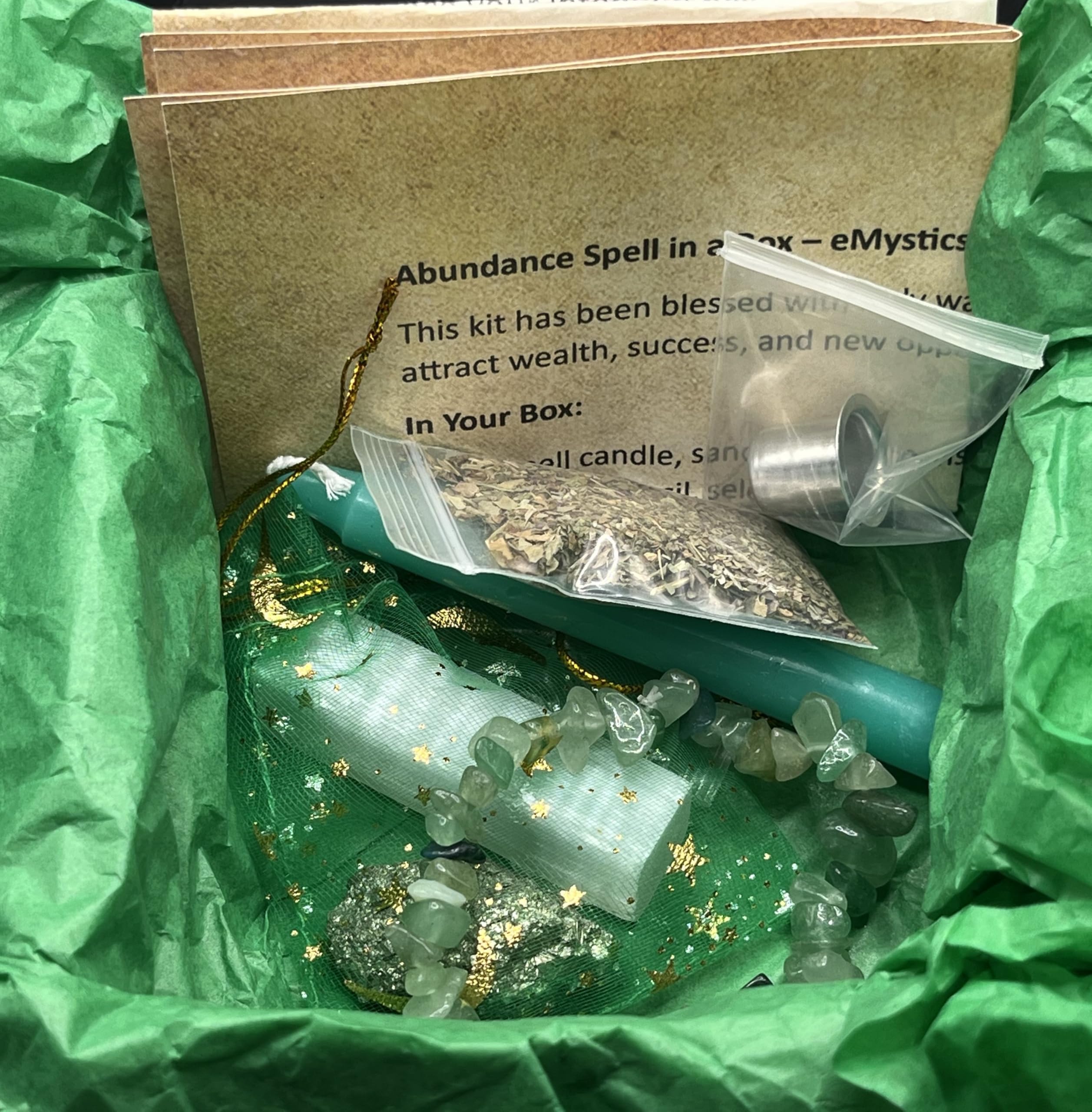 Emystics Green Abundance Spell In A Box – | Handmade Ritual Kit With Candle, Holder, Pyrite, Aventurine Bracelet, Incense, Basil, Selenite – Blessed With Holy Water – Full Instructions Included