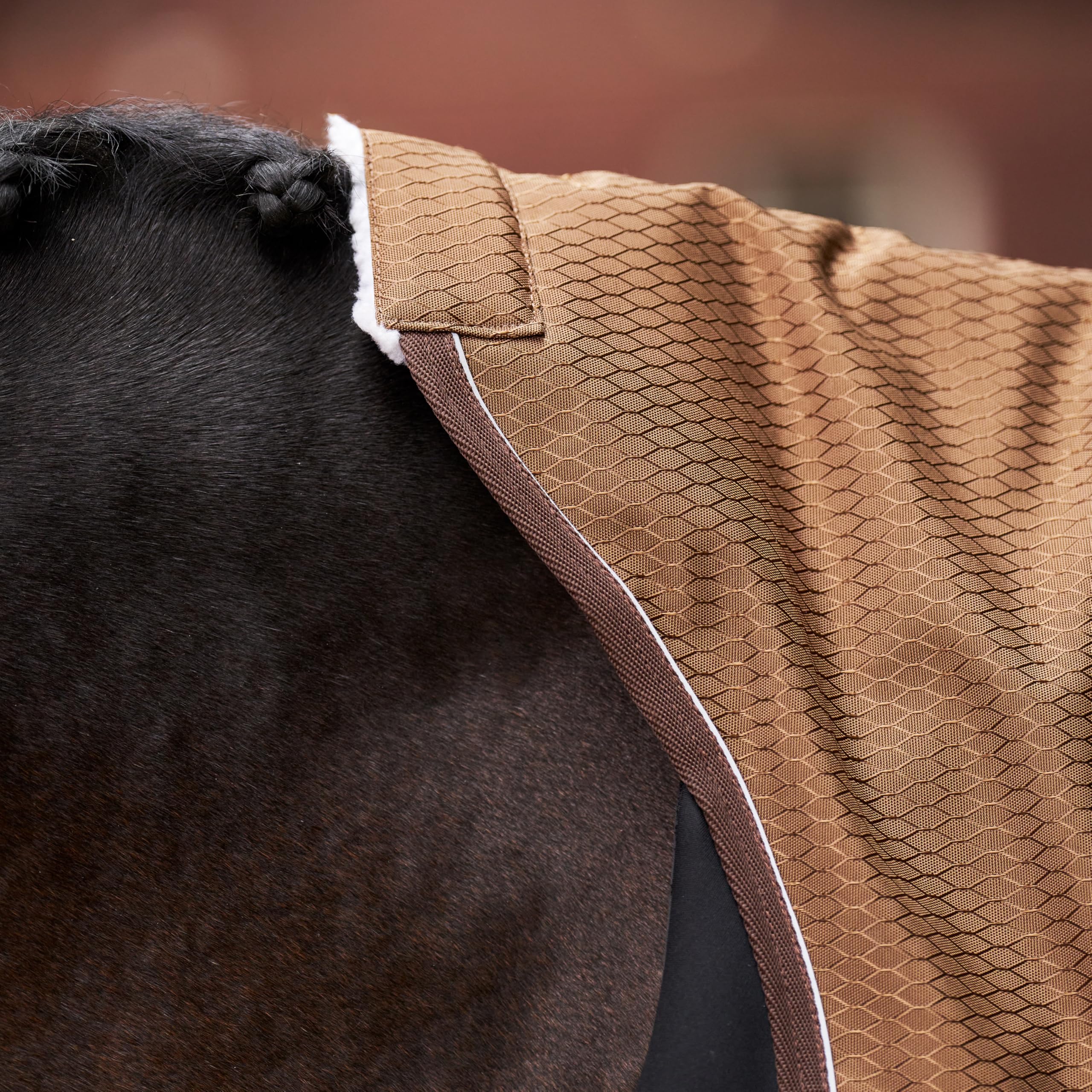 Imperial Riding Coperta per esterni IRH Super-Proof 100 g, 1200D Ripstop nylon impermeabile e traspirante, collo pieghevole e imbottitura, robusta coperta per cavalli, bronzo, 115