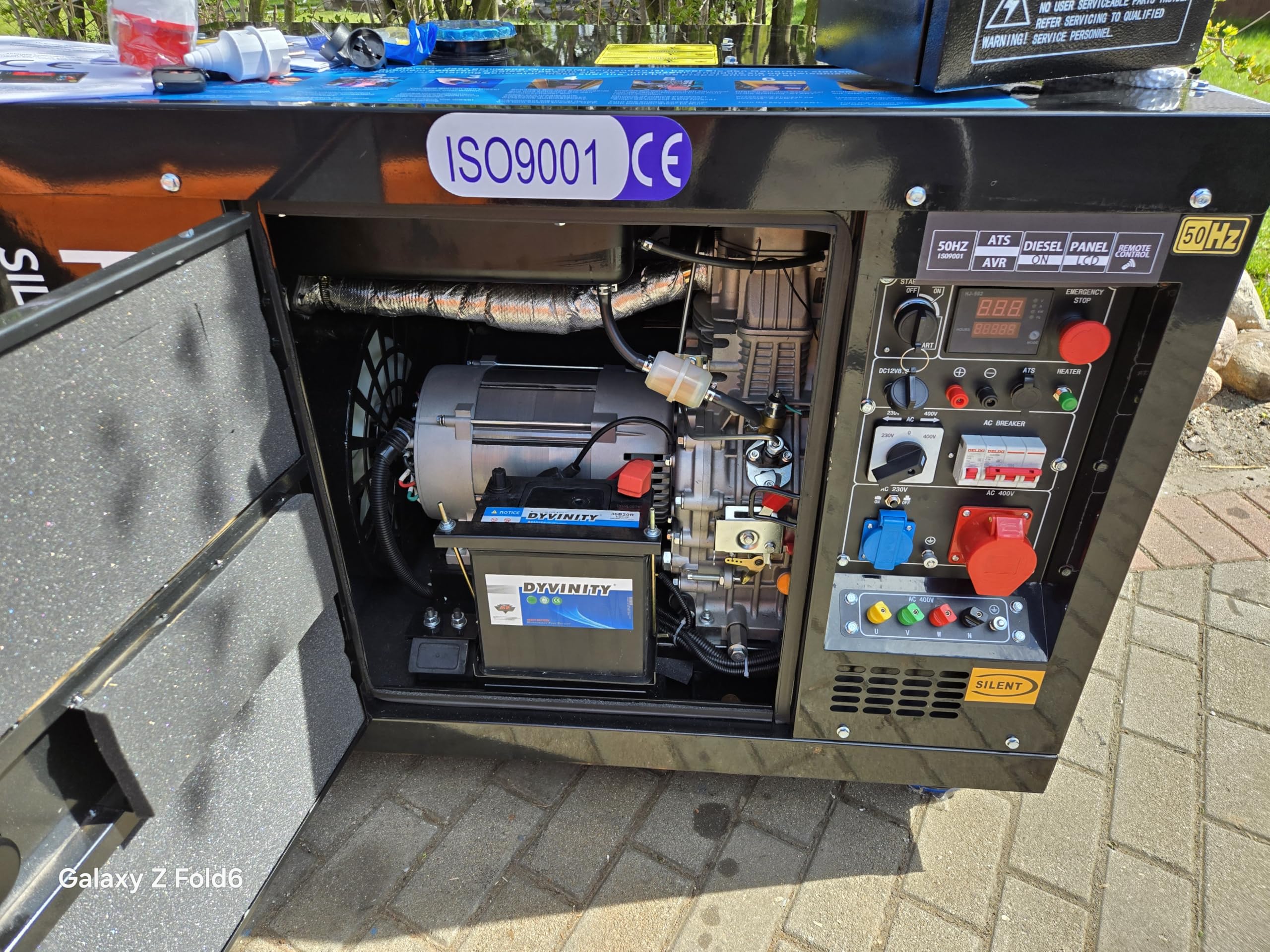 Grupo electrógeno móvil con AVR diesel 11 kVA Dual Power 230 V/400V | WITKOWSKI Generador arranque eléctrico, bujías incandescentes, mando a distancia y preparación ATS KDE10000DP