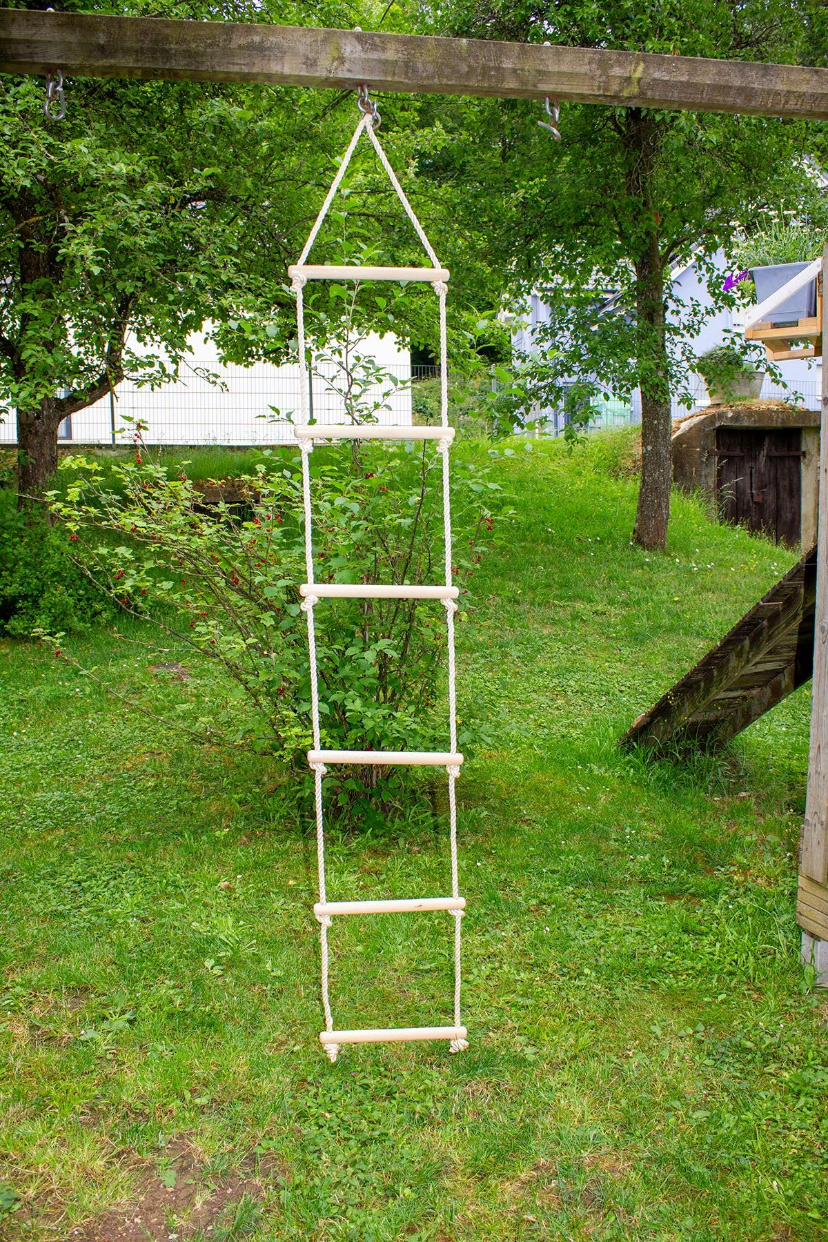 GICO Escalera de Cuerda Estable para niños de Madera con 6 peldaños, Capacidad de Carga de 75 kg, Producto de Calidad de emwe 22071