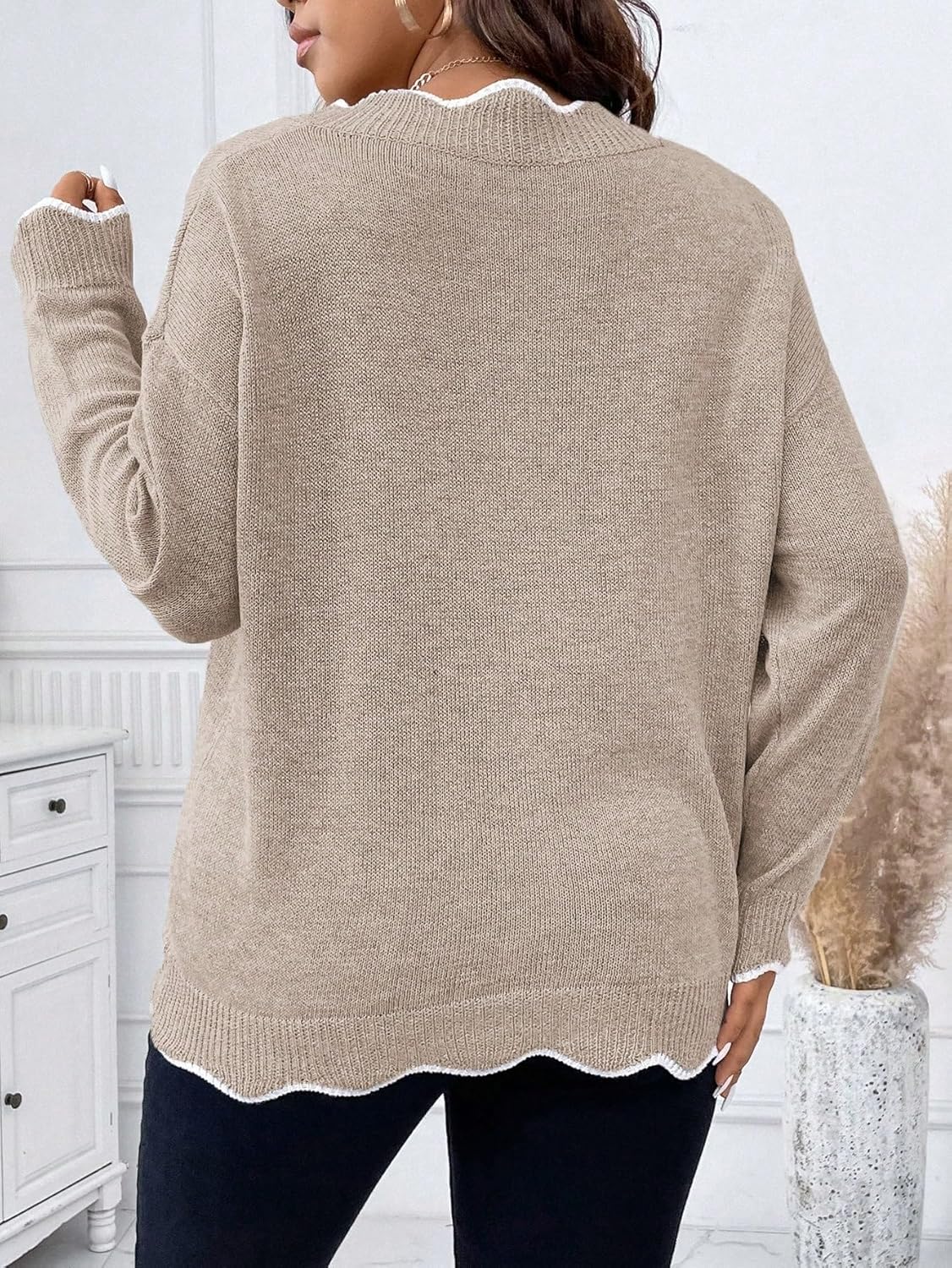 MAKEMECHIC Women's Plus Size Long Sleeve Sweaters Scalloped V Neck Knit Cozy Sweater Pullover - Image 3