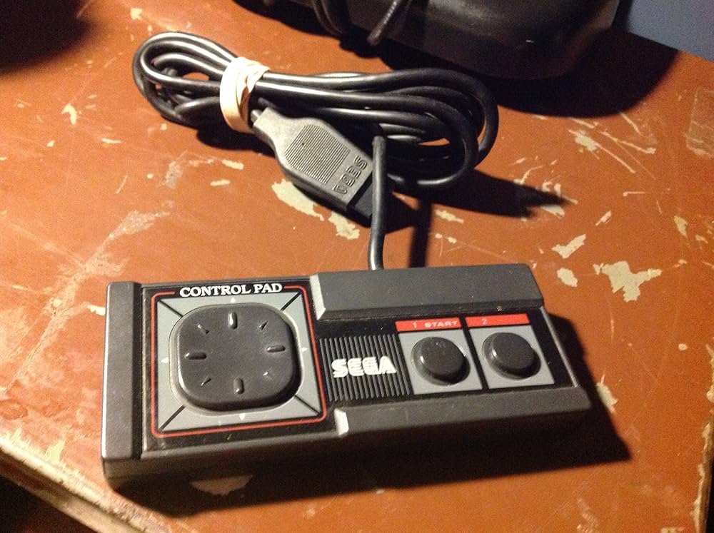 SEGA Master System 本体 + コントローラー2個 + ボックス SEGA Master System 本体 + コントローラー2個 + ボックス（Sega
