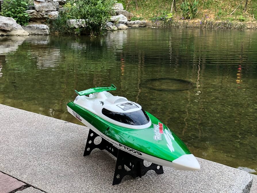Amazon.com: SOWOFA ft009 Remote Control Speedboat high Speed