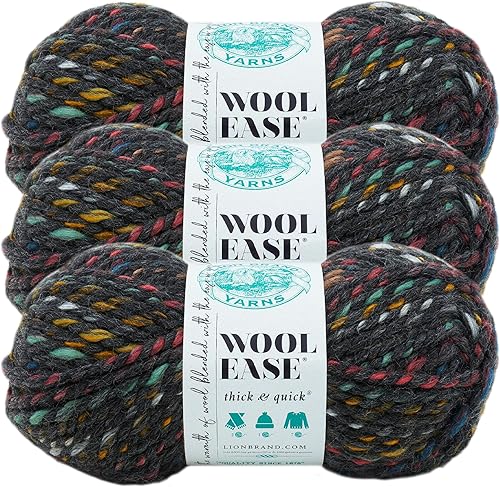 Vista 363 de Lion Brand Yarn Wool-Ease Thick & Quick Yarn - 318.2 ft, Graphite Grafito
