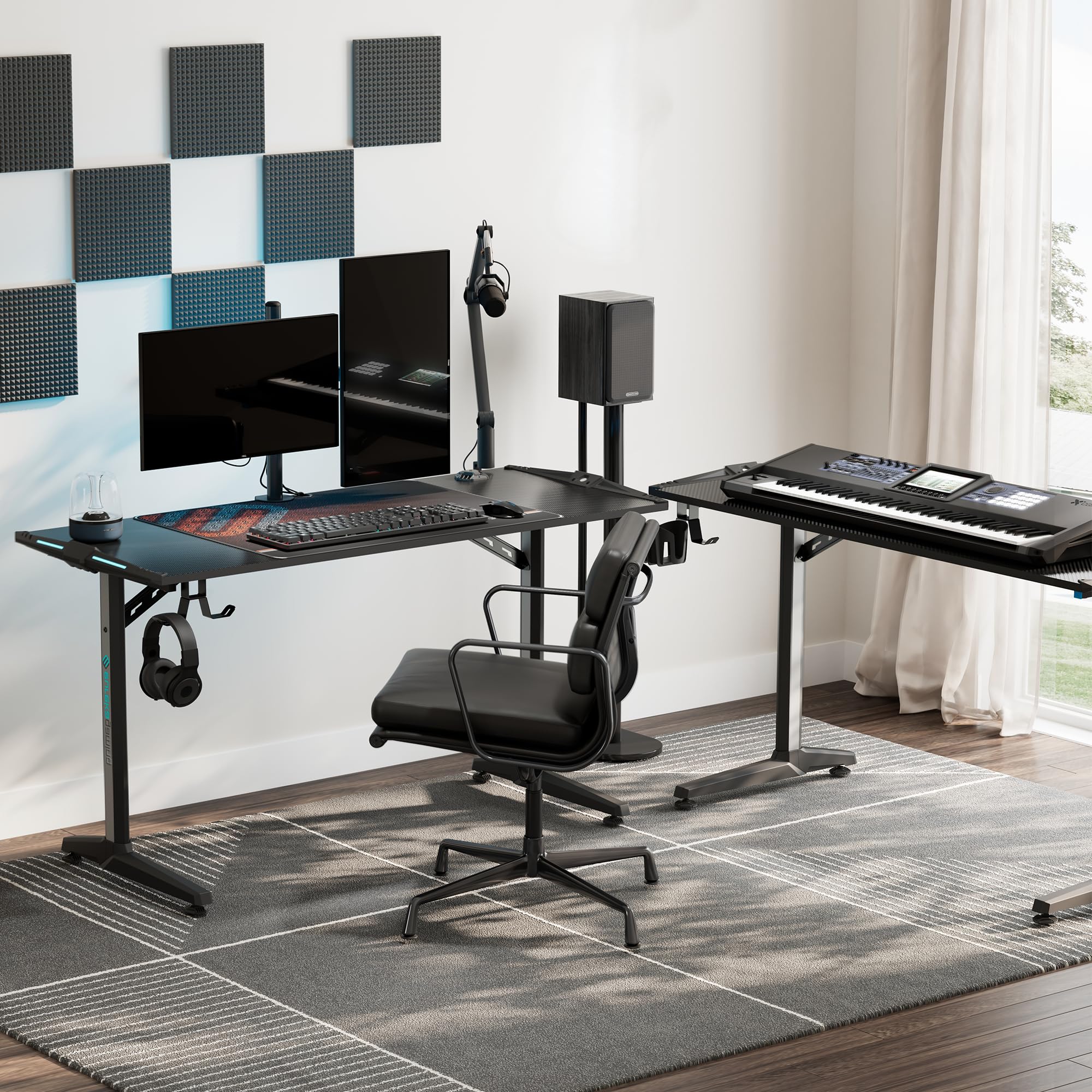 EUREKA ERGONOMIC Bureau Gaming LED Bureau Gamer 140x60 cm Bureau Informatique pour Gaming PC avec Lumière RGB, Gratuit Tapis Souris, Porte Gobelet, Crochet Casque