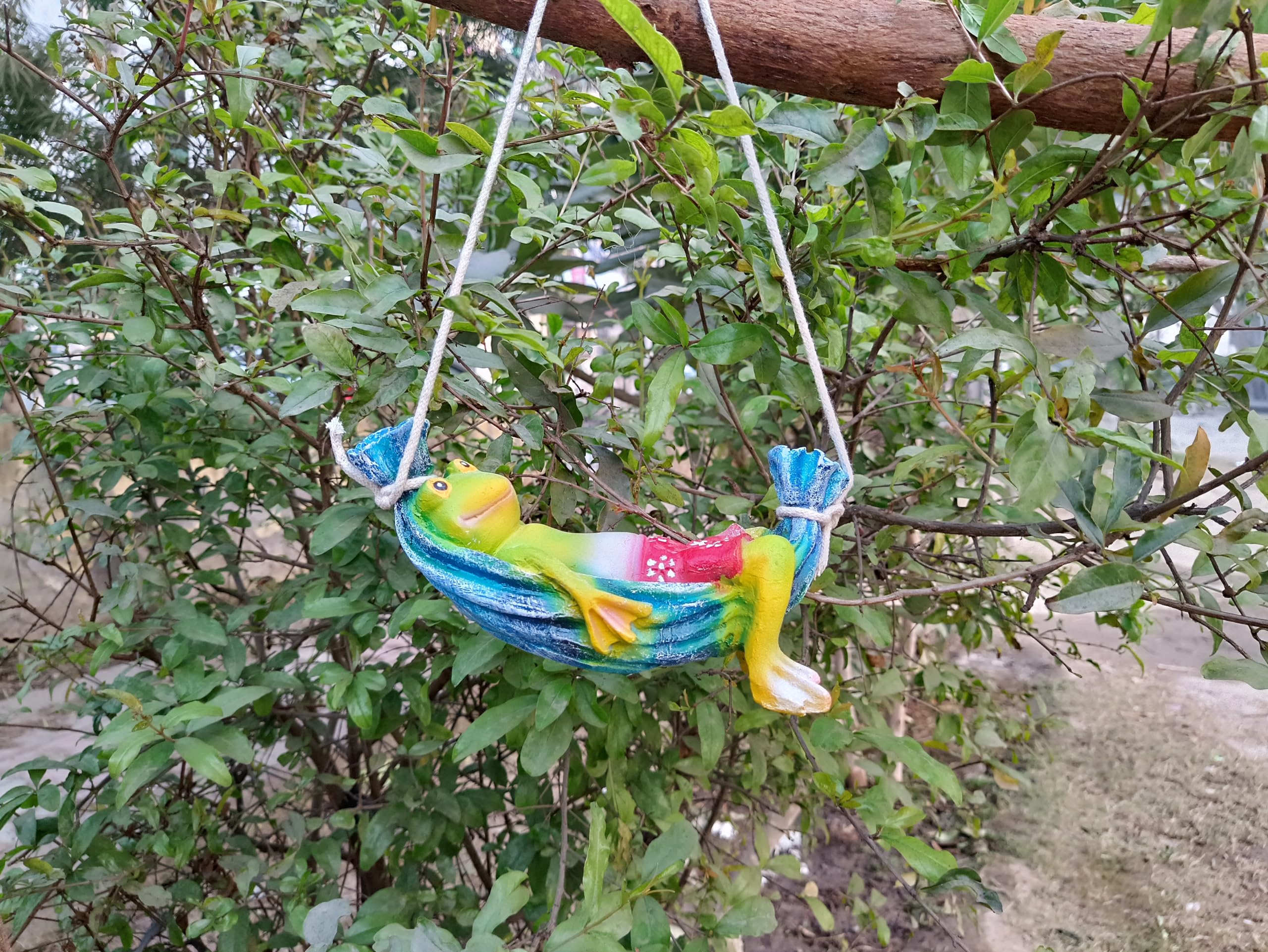 KEYOROO Frog on Hammock Garden Decoration Items for Outdoor Balcony Lounge (21 X 9.5 Cm, L X H, Resin, Multicolour) (B0CRZ4JQJN) Amazon Price History, Amazon Price Tracker