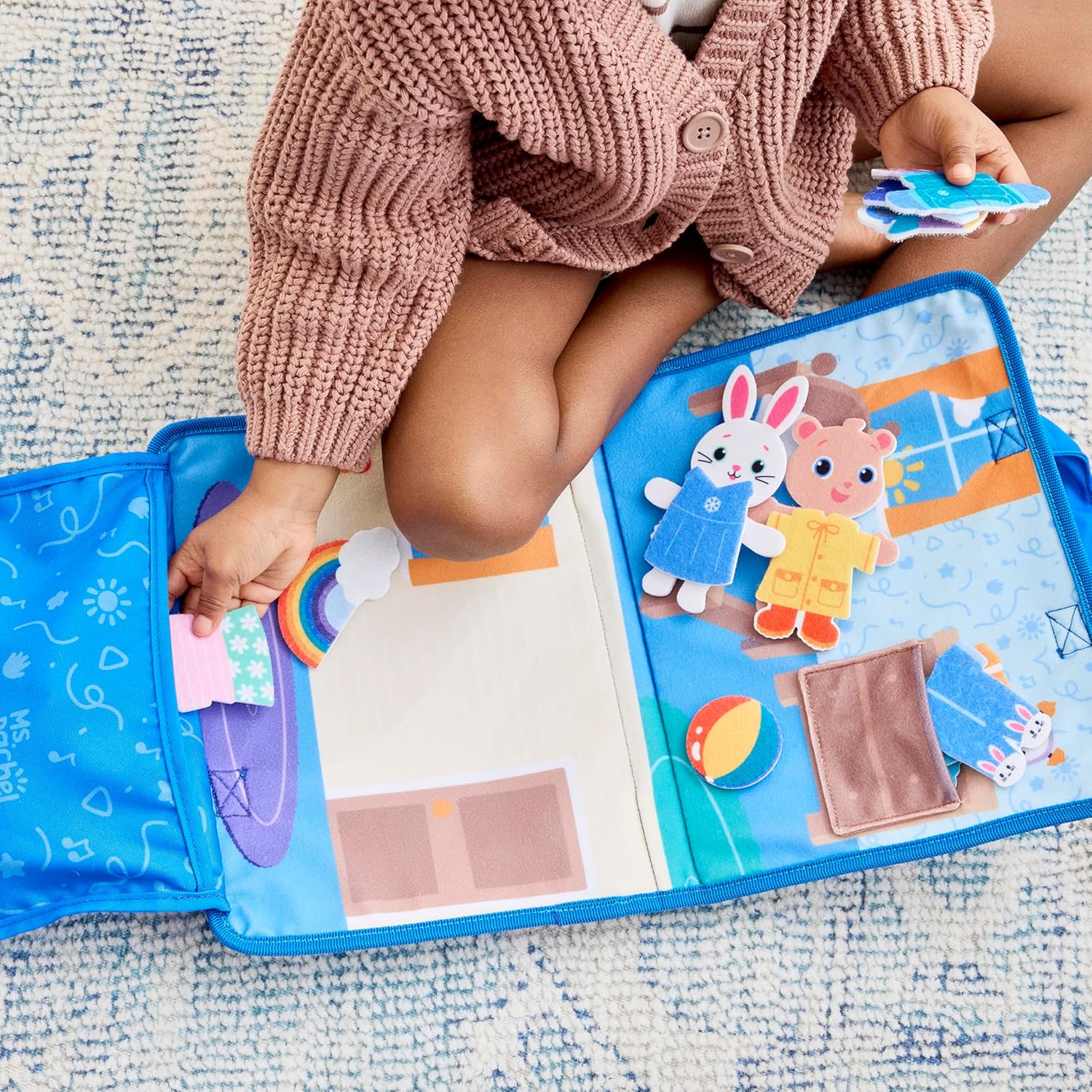 Melissa & Doug® Ms. Rachel™ What to Wear Felt Activity Board Take-Along Preschool Learning Toy for Boys and Girls - FSC Certified - Image 7