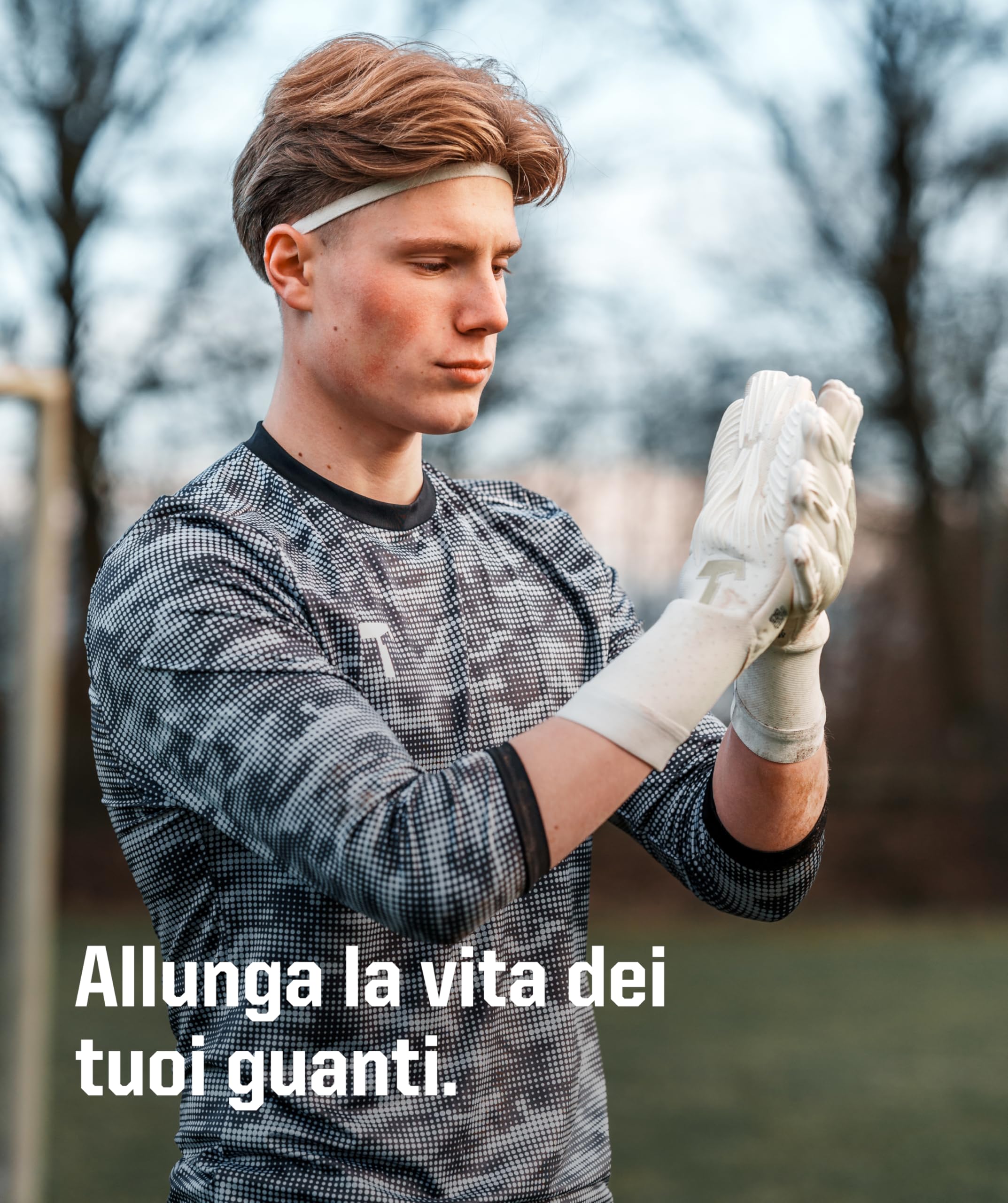 T1TAN TURBOCLEAN & TURBOFRESH detergente per guanti da portiere 200 ml, pulizia lattice per grip massimo e rimozione odori contro batteri, performance e freschezza a lunga durata